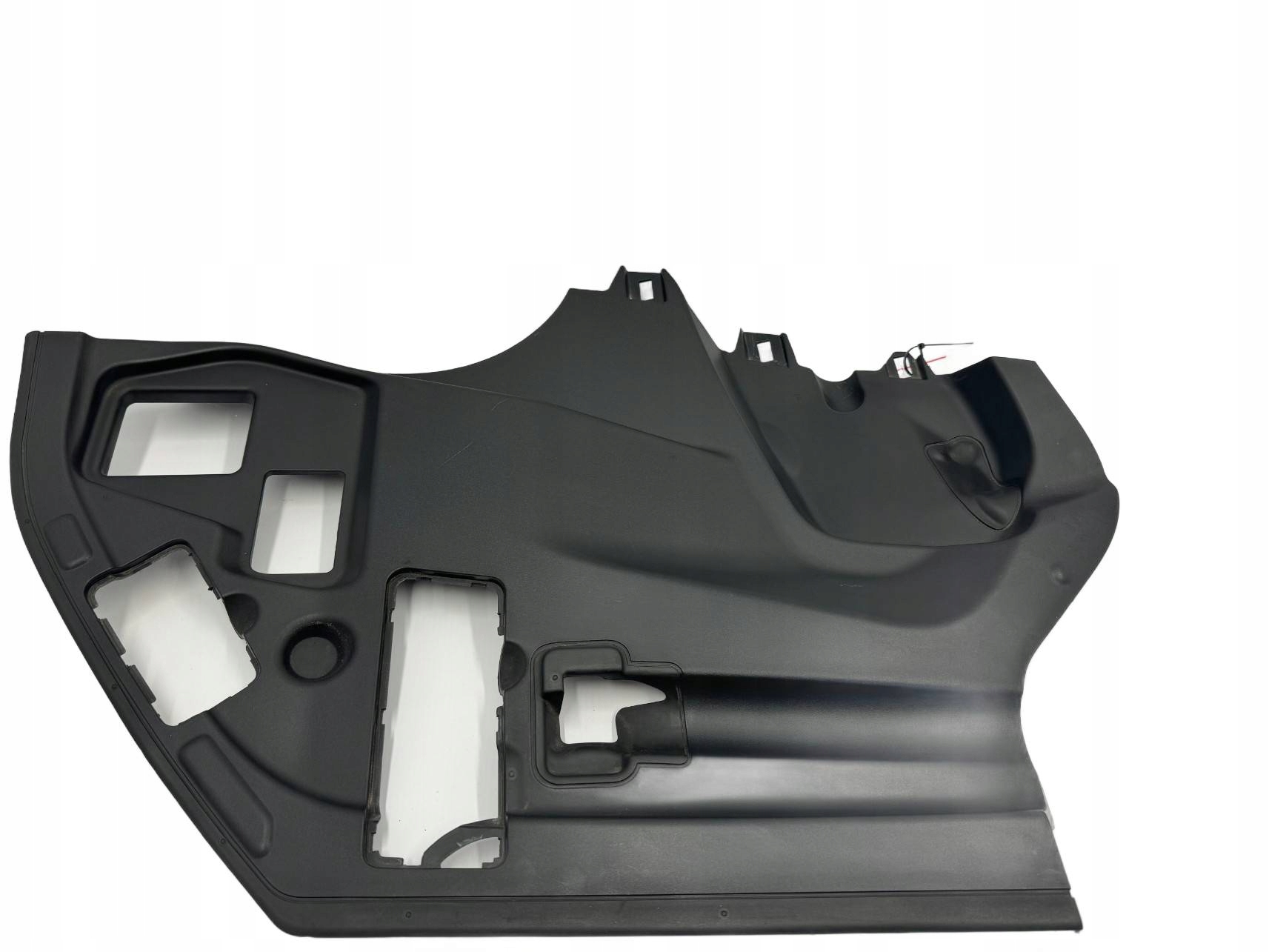 JAGUAR I-PACE WYKONCZENIE PASA LEWA STRONA