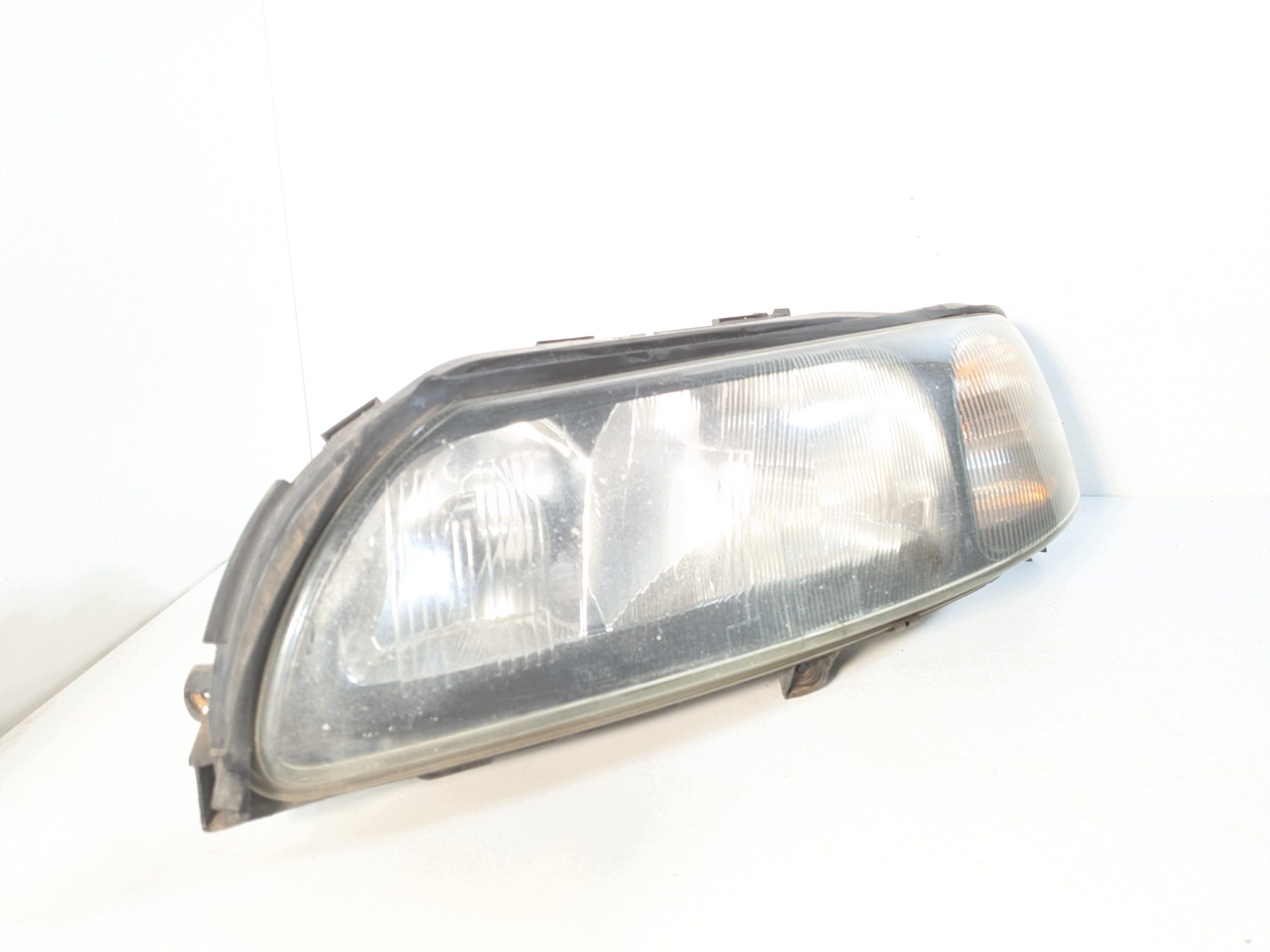 light left front REFLEKTOR left front 89006878 VOLVO V70 2 II KOMBI 01-07