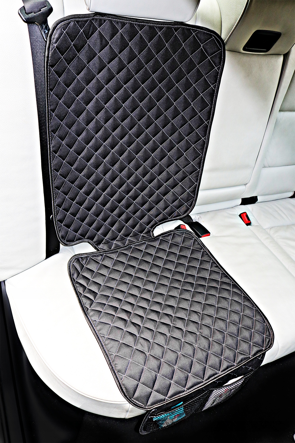 MATA OCHRONNA POD FOTELIK OSŁONA FOTELA PIKOWANA BIAŁA NIĆ ORGANIZER OCHRON Model AGMI