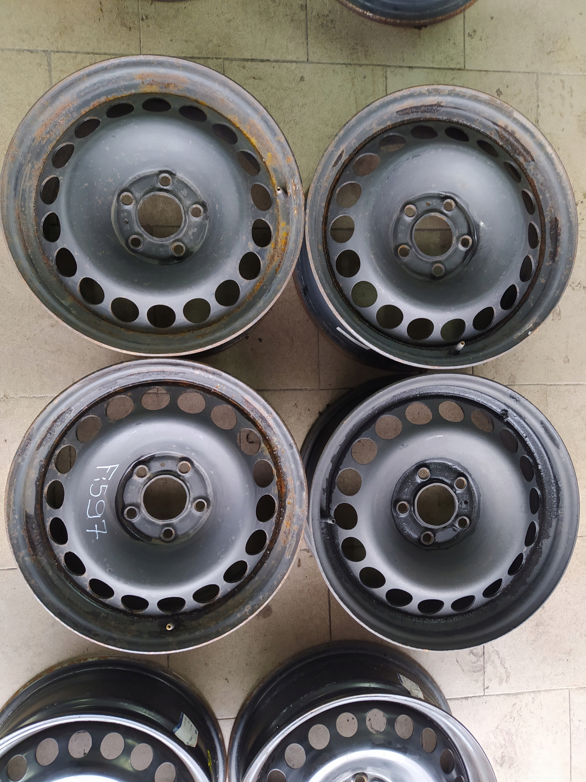 FELGI STALOWE AUDI A6 A4 A5 7X16 5X112 ET 39 Rim diameter 16