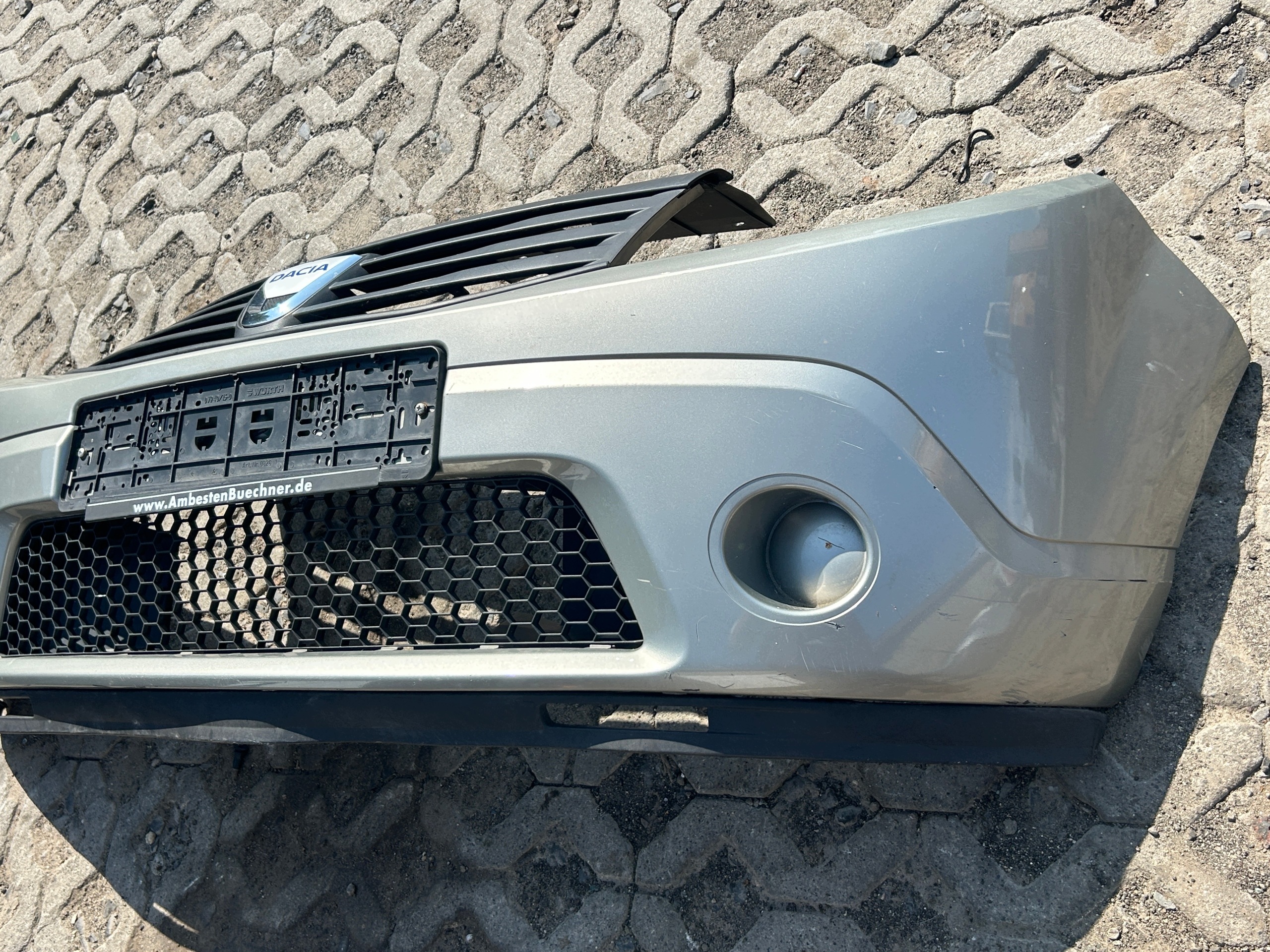 DACIA SANDERO and bumper front front complete
