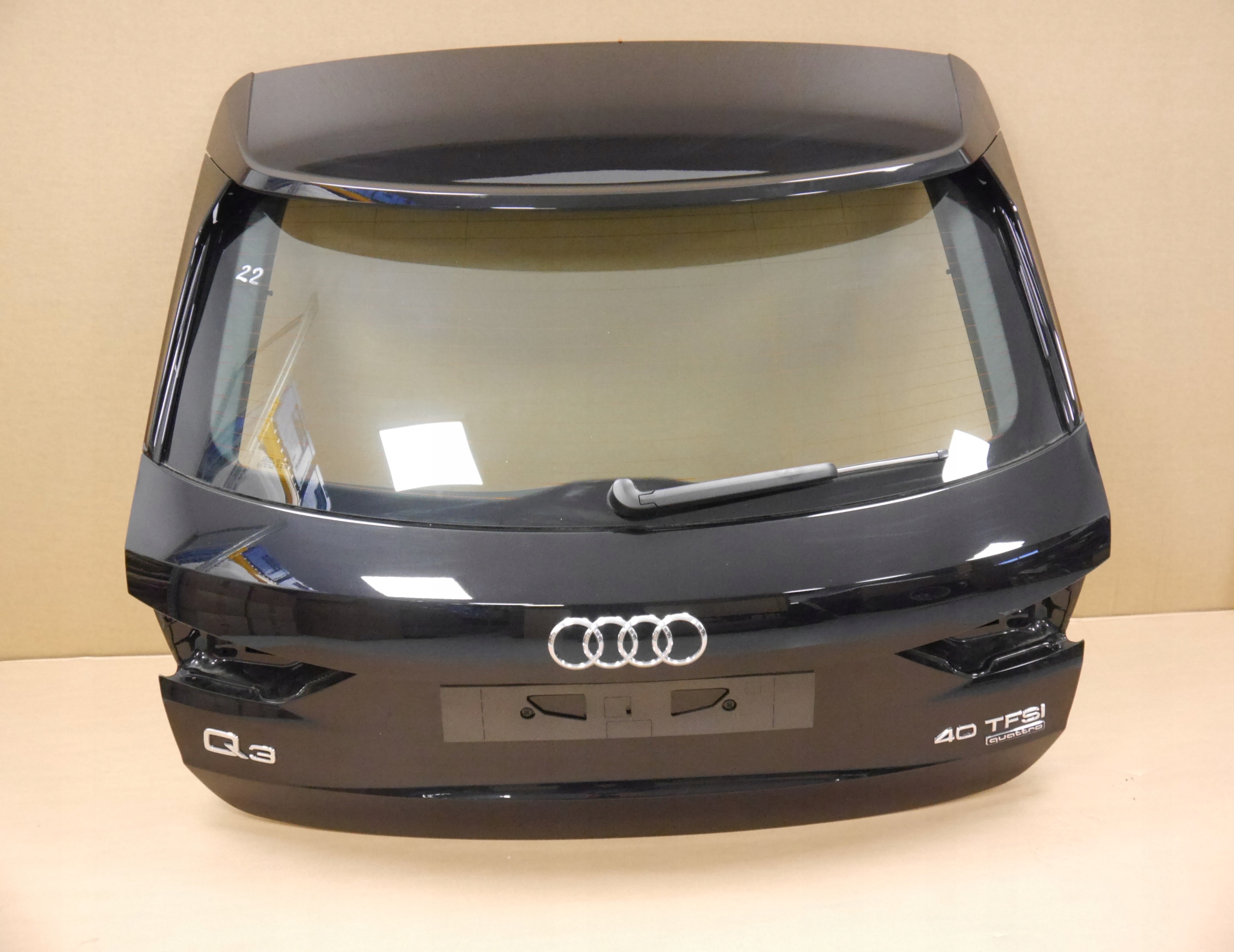 AUDI Q33a КРИШКА ЗАД. БАГАЖНИКА Ly9t КАМЕРА