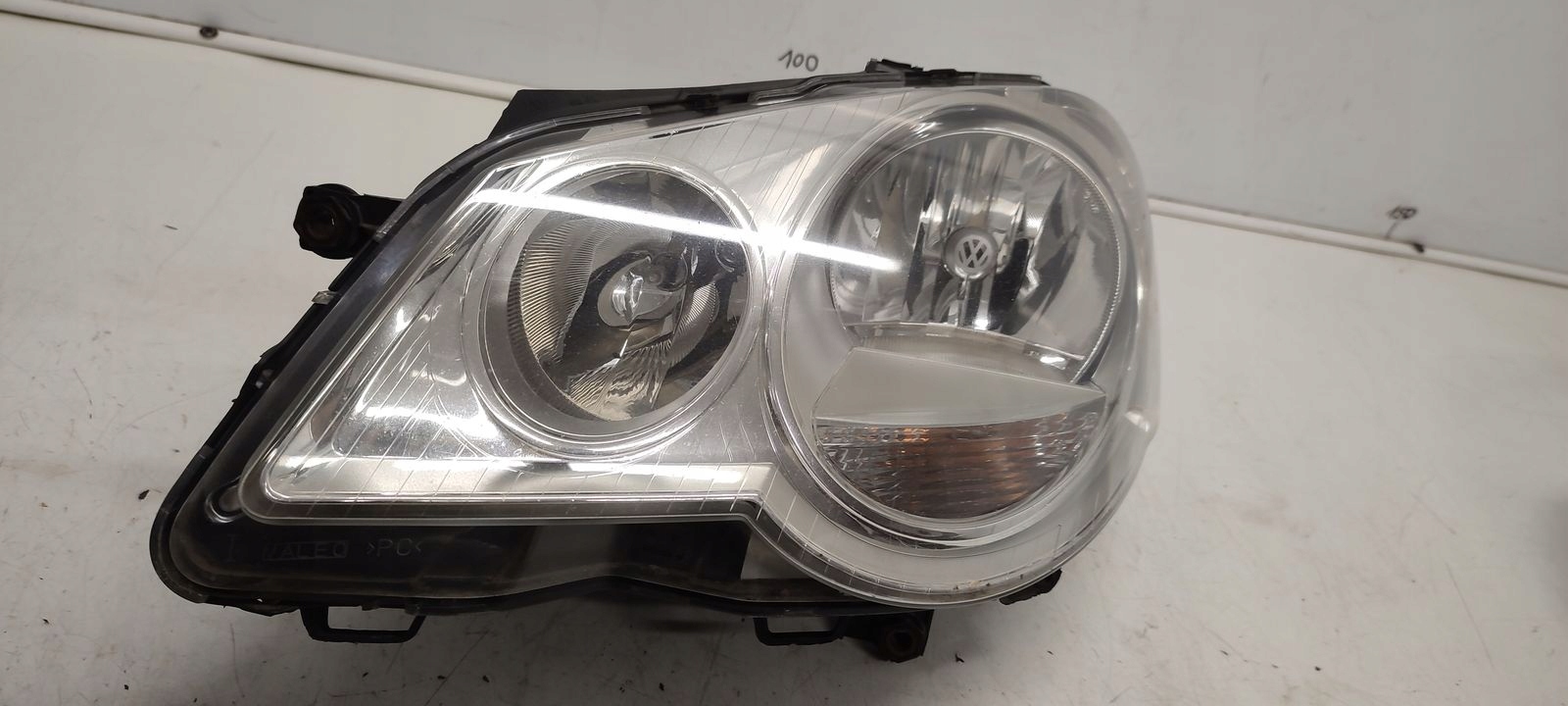 light front front left VW Polo 9N LIFT