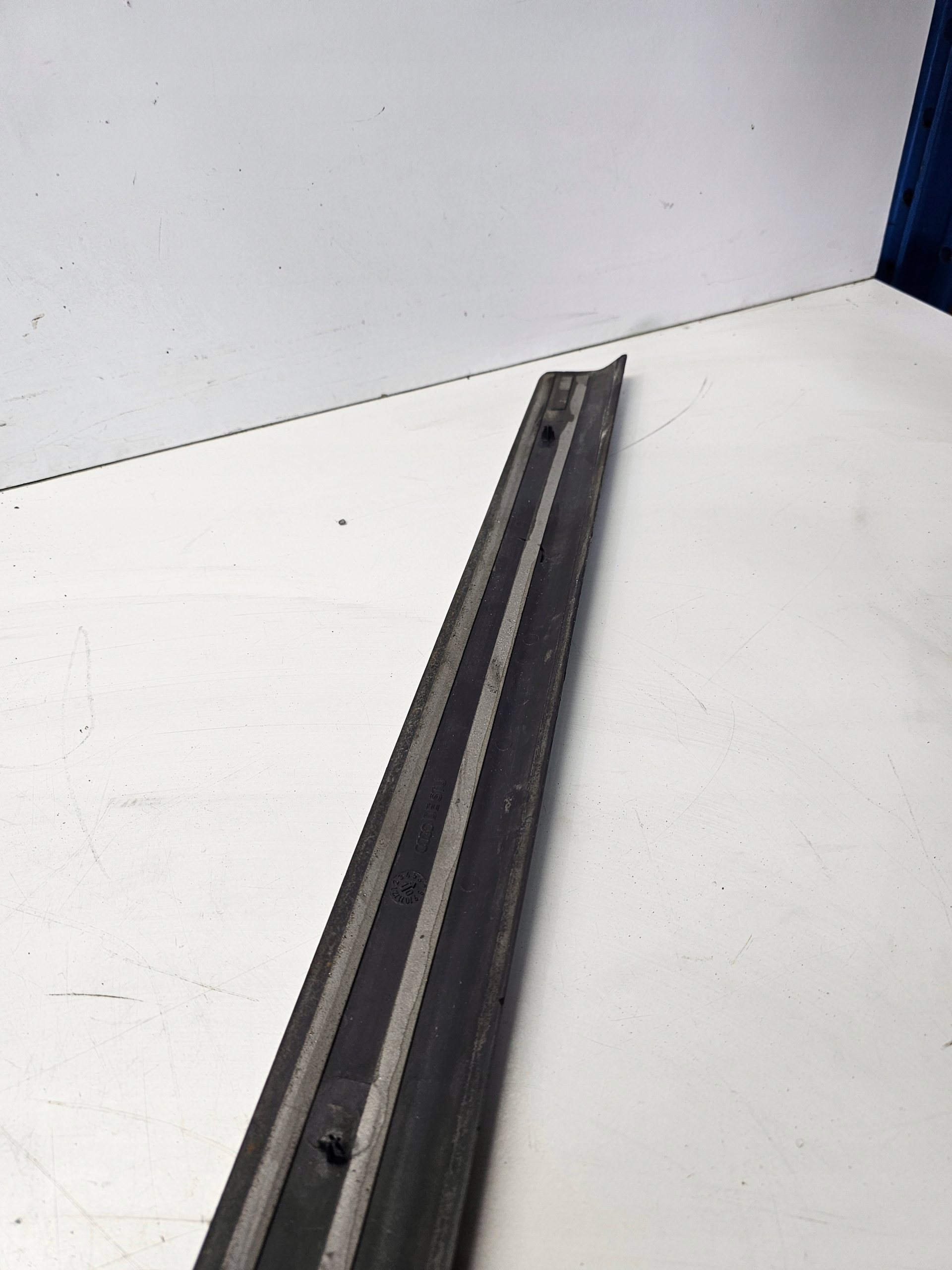 moulding threshold left front A6 C6 S LINE 4F0853373K