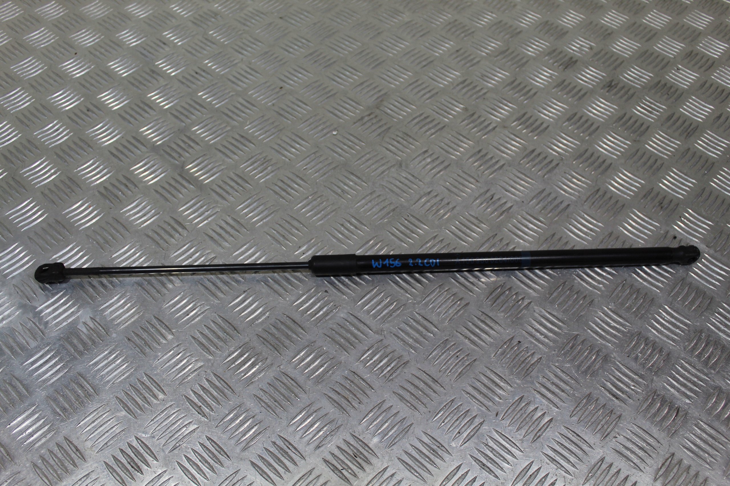 Dämpfer GLA W156 A1569800264