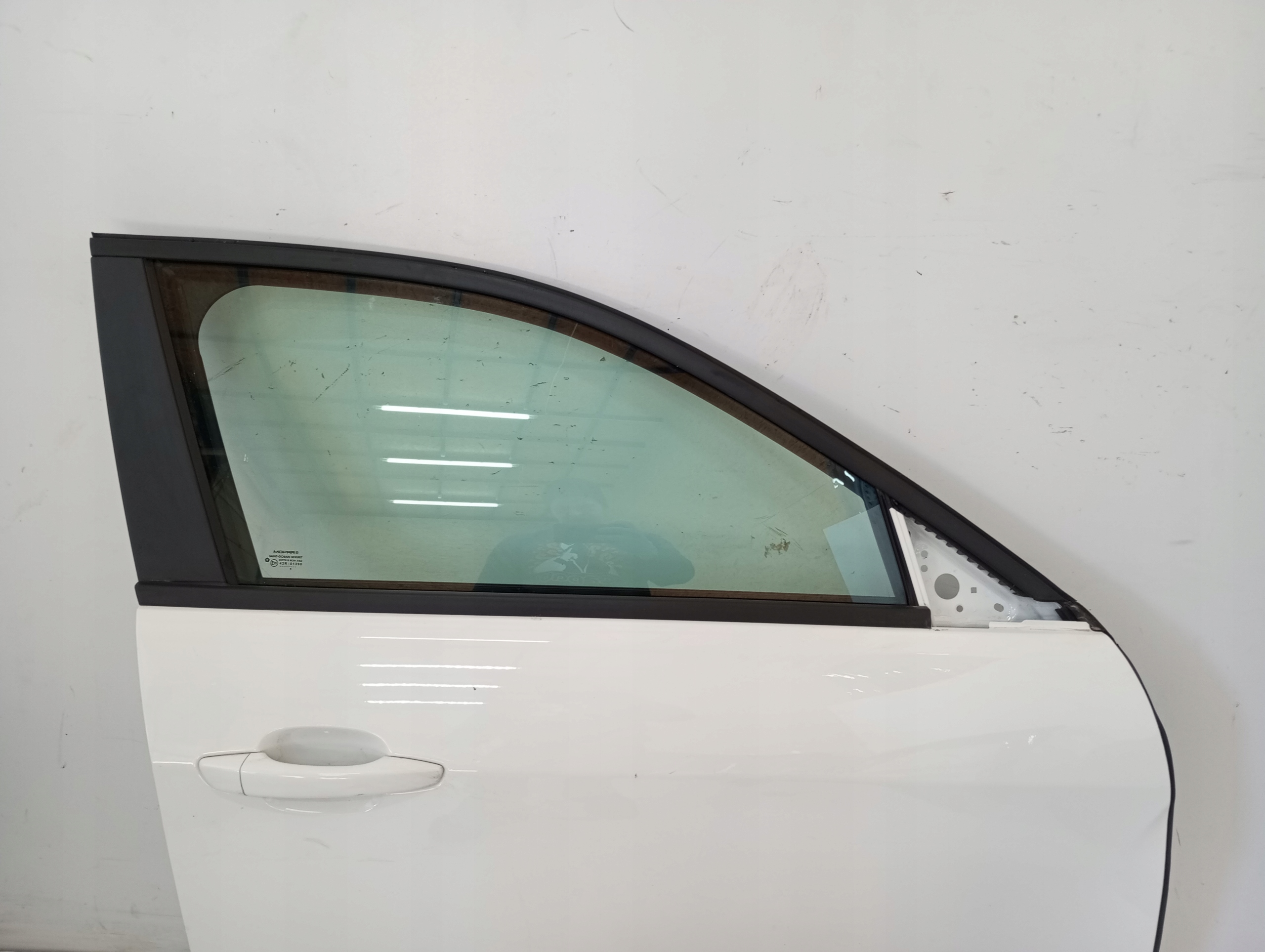 door right front JEEP AVENGER 24R