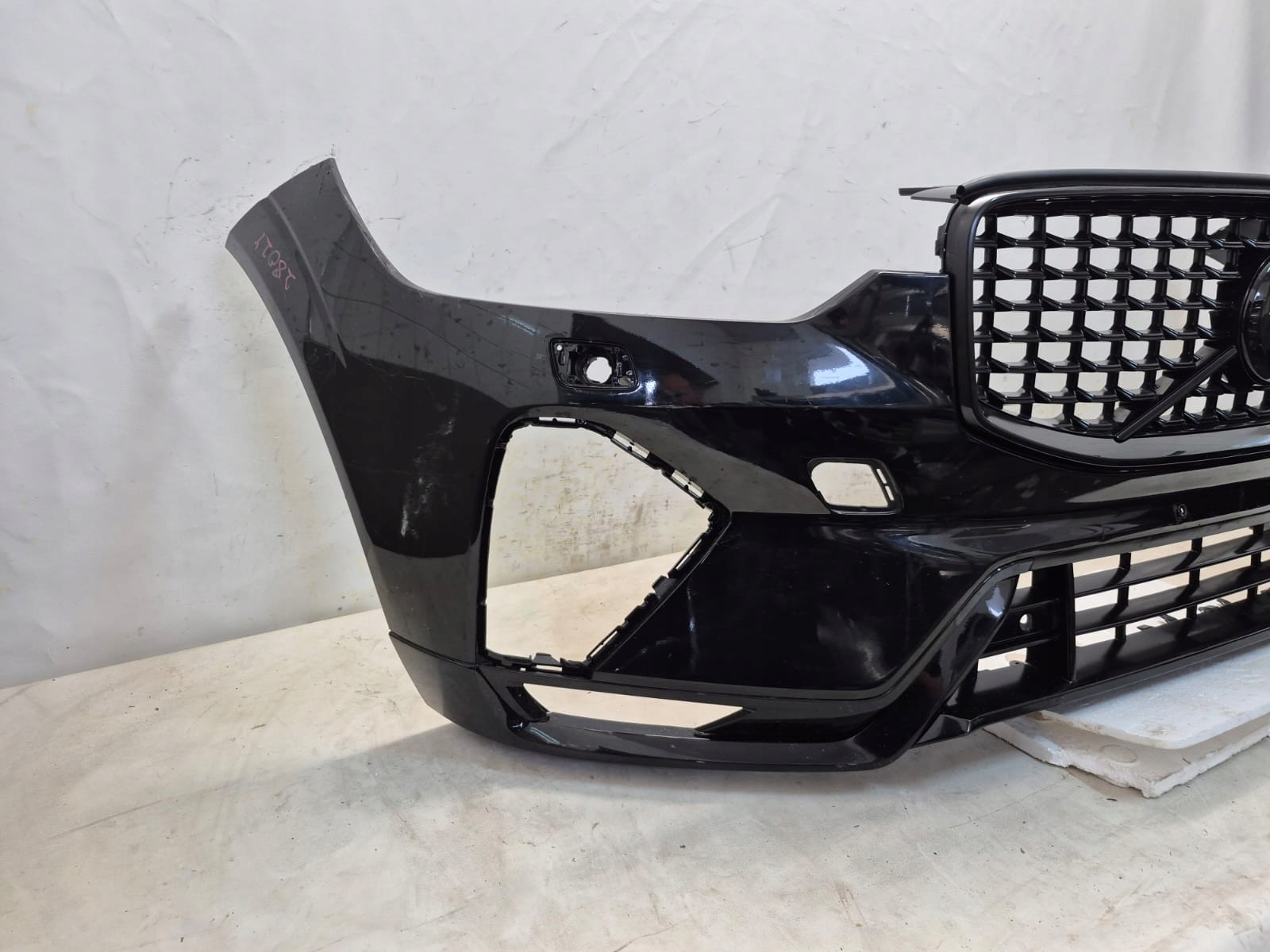 VOLVO XC60 II 2 R-design LIFT 21- bumper front front 4XPDC SPR 32296893