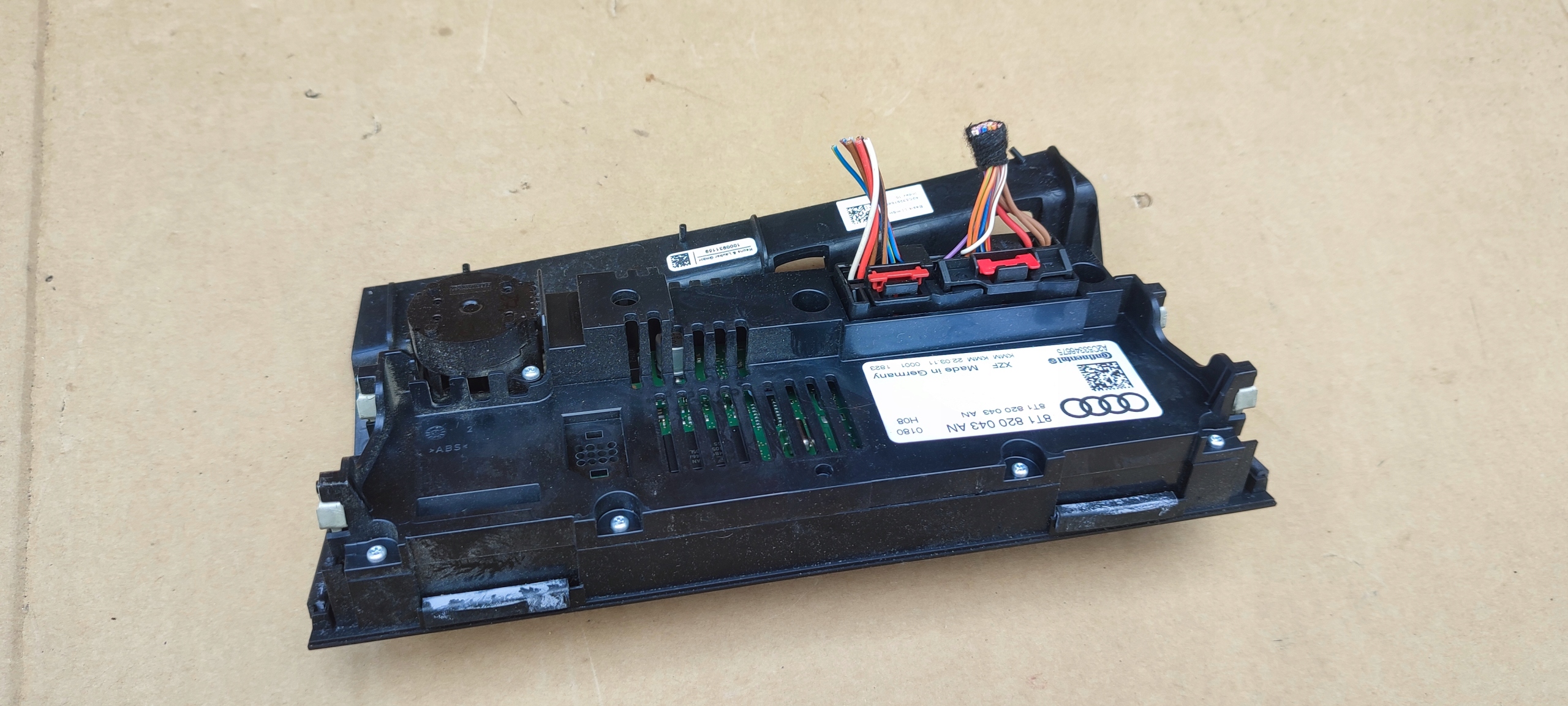 Bouton Unite commande clima Bouches buses AUDI Q5 8R A4 B8 8T1820043AN