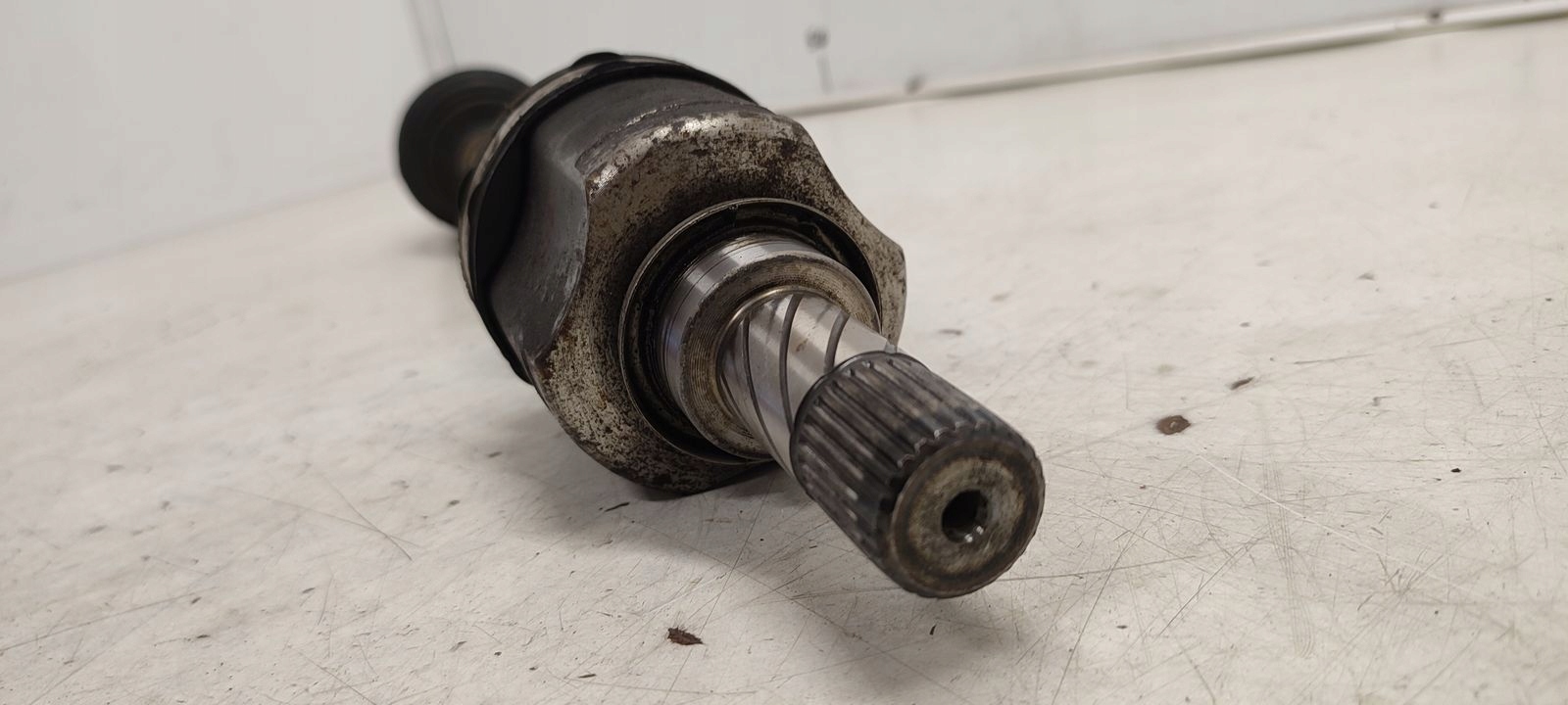 semi-axis left short. Renault Scenic II LIFT 1,5 DCI