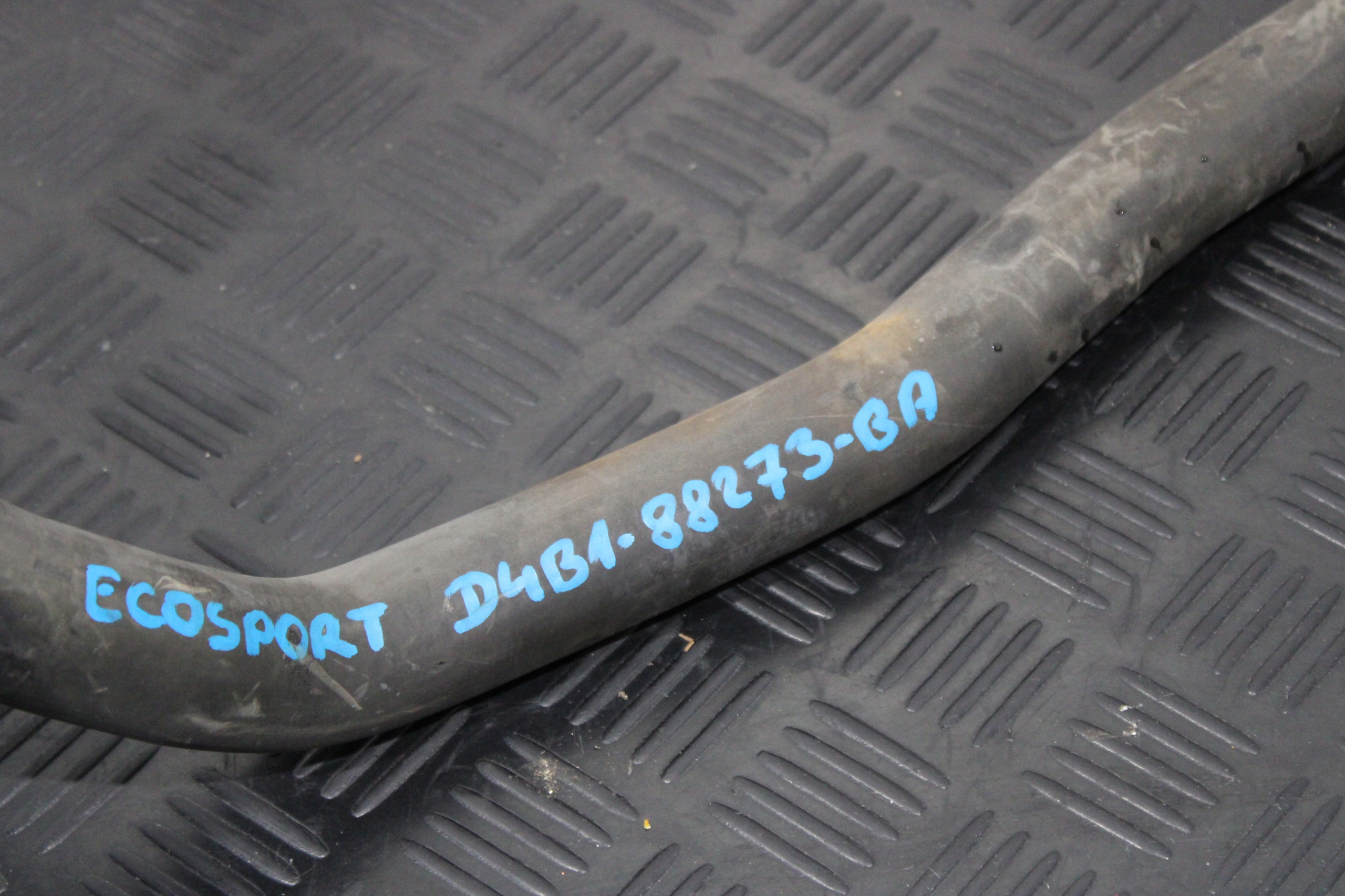 crijevo prijenos vode FORD ECOSPORT MK2 D4B1-8B273-BA