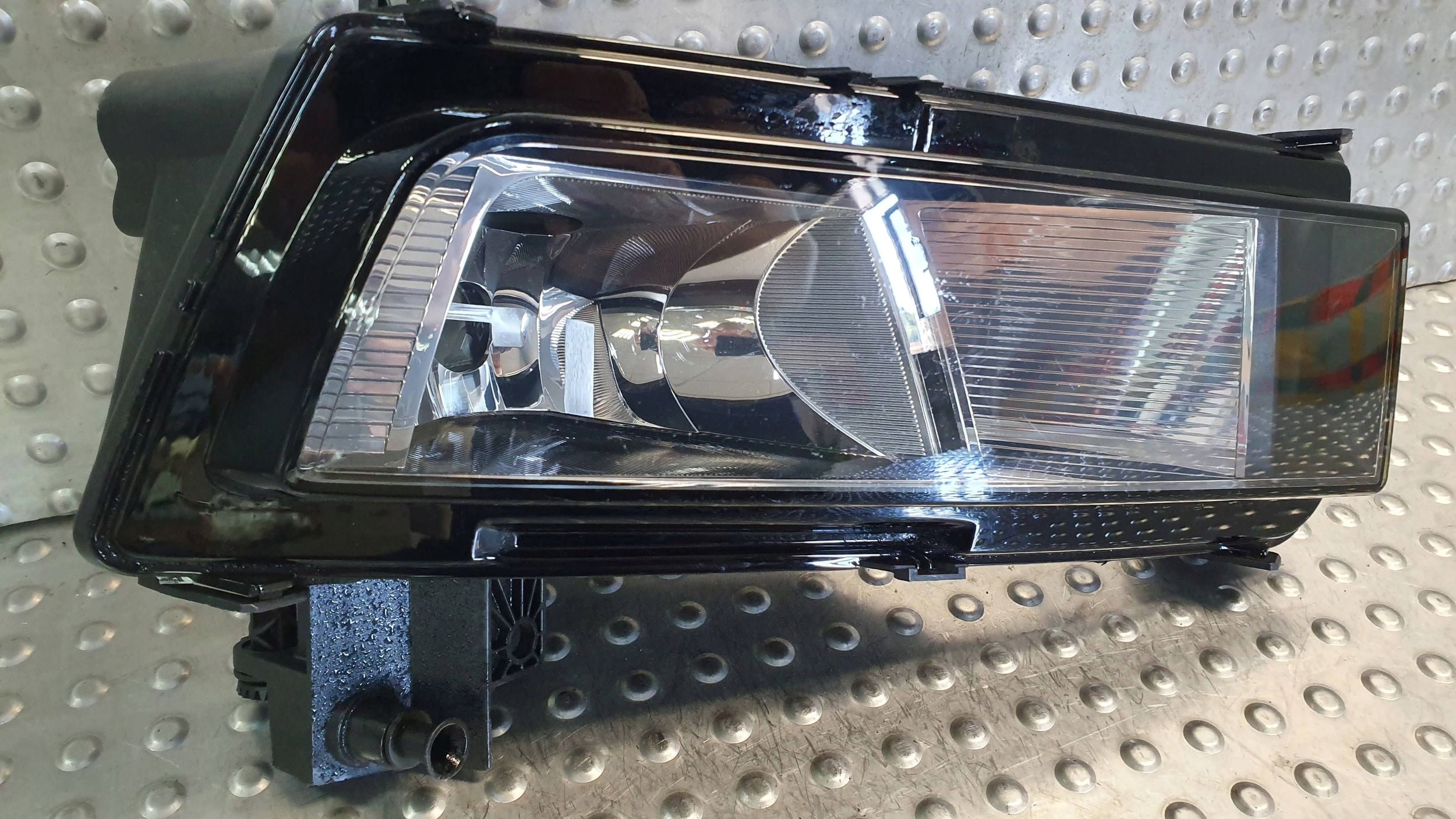 Nebelscheinwerfer rechts VW TOURAN II 2 15- 5TA941661