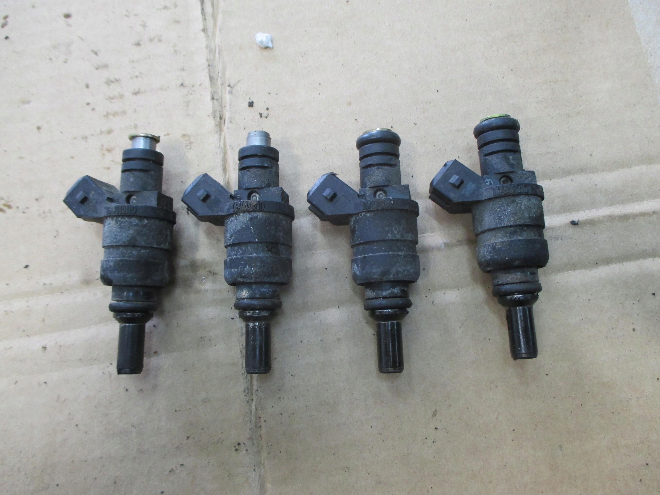 OCTAVIA GOLF A3 TOLEDO 1,8 WTRYSKIWACZ 06A906031D