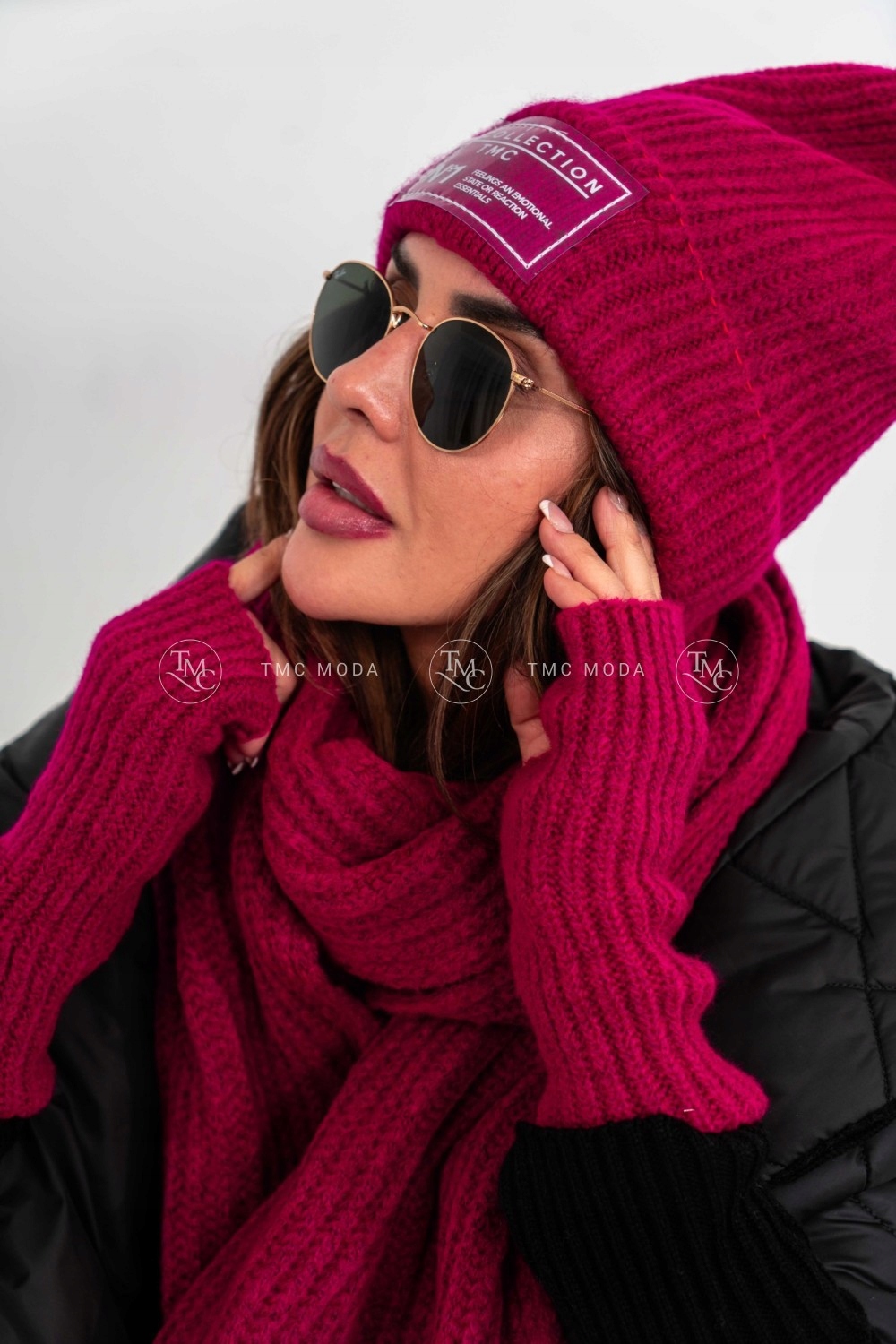 KOMPLET CZAPKA, SZALIK, RĘKAWICZKI COLLECTION TMC AMARANT Marka TMC Moda