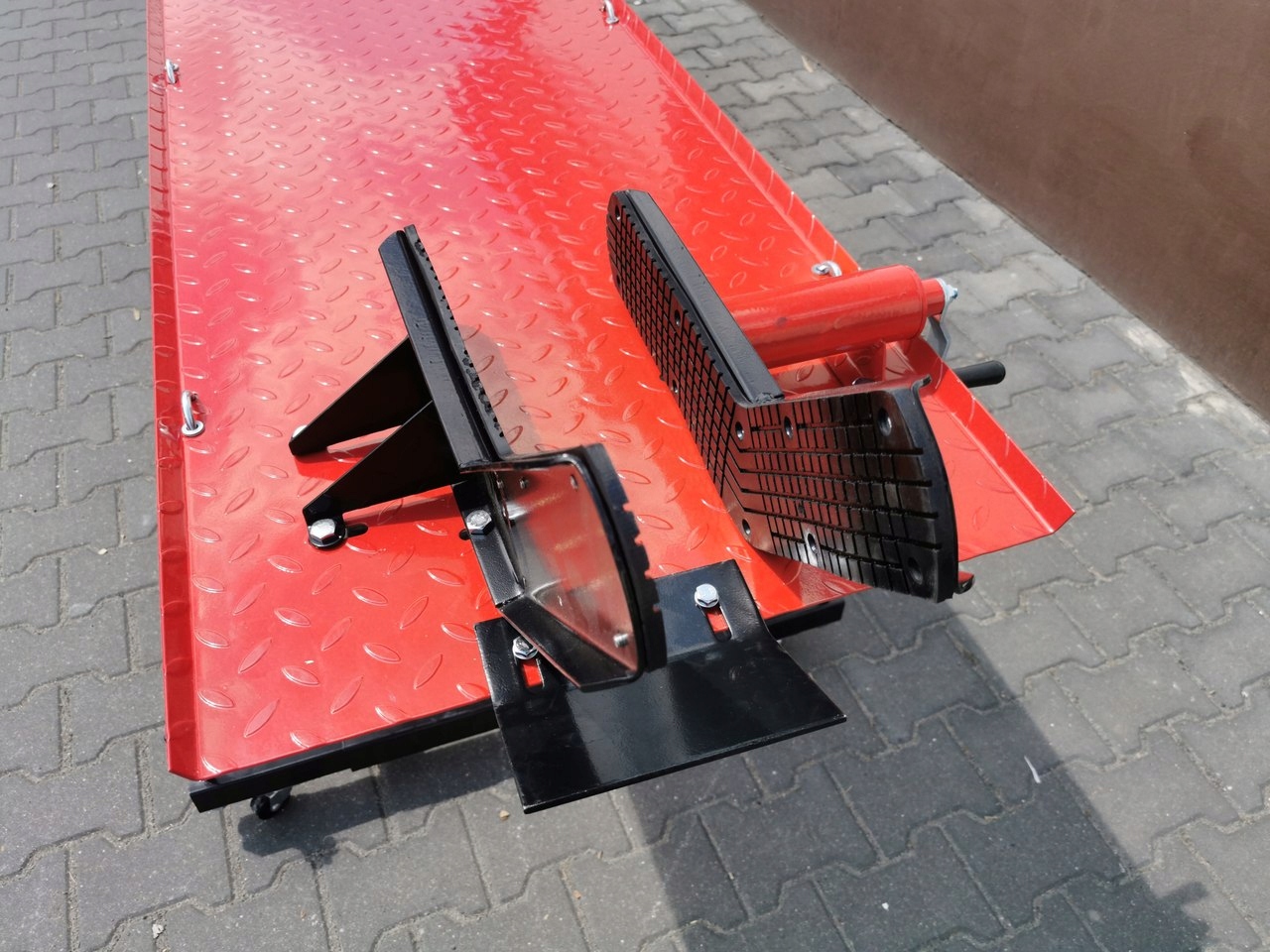 PLATFORMOWY PODNOŚNIK MOTOCYKLOWY PLATFORMA RAMPA DLUGI 260cm 450kg KOŁA Minimalna wysokość podnoszenia 190 mm