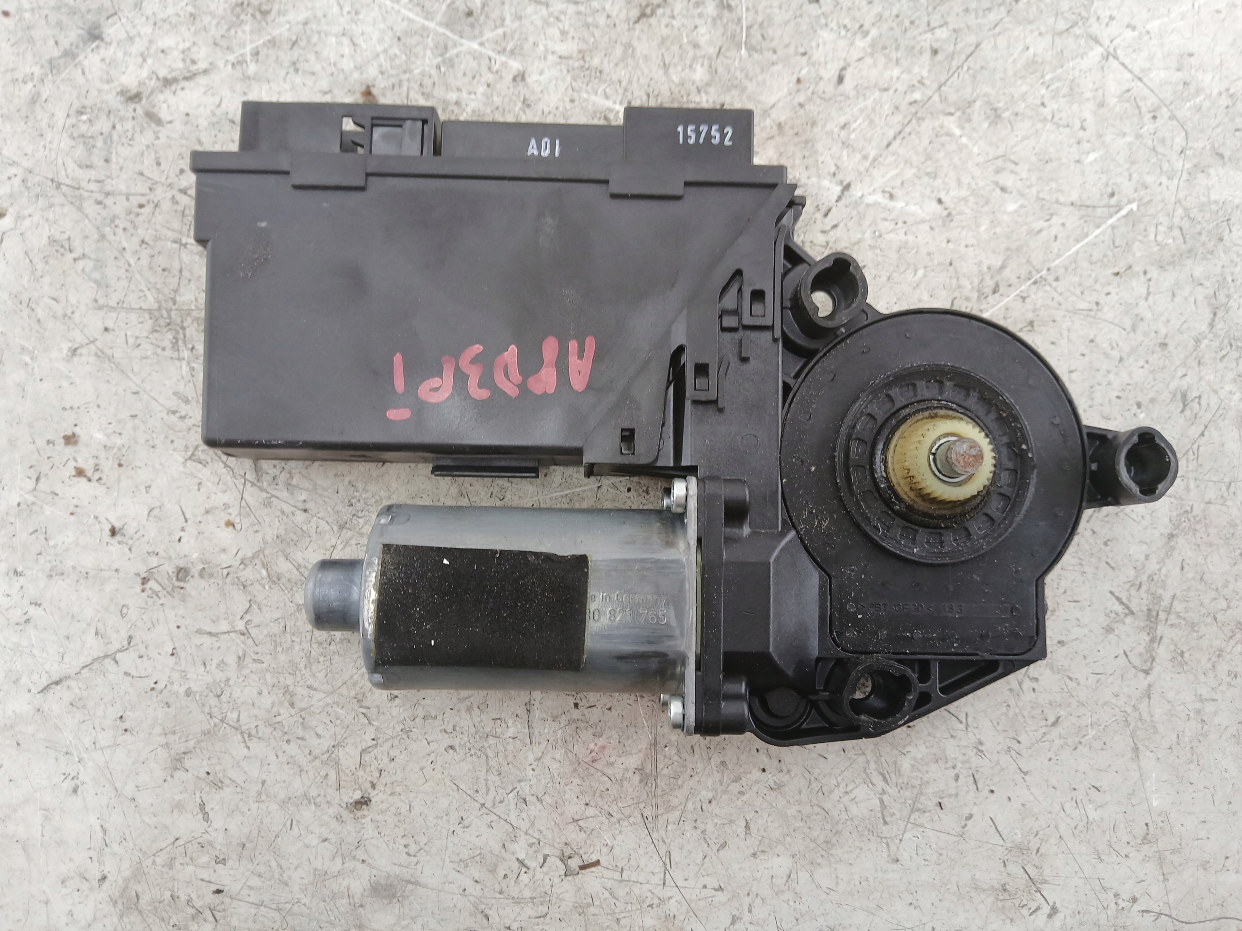 AUDI A8 D3 mini motor windows right rear part 4E0959802D