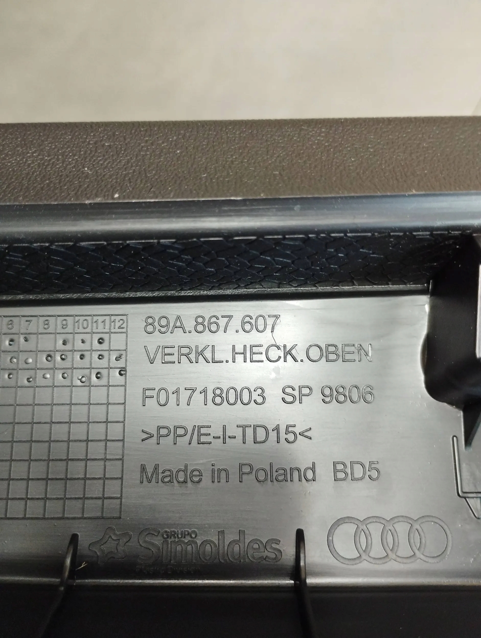 Audi Q4 e-tron Blende Abdeckung heckklappe 89A867607