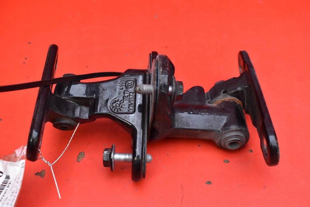 hinge hinges door right front A046572 MERCEDES CLA C117 13-16