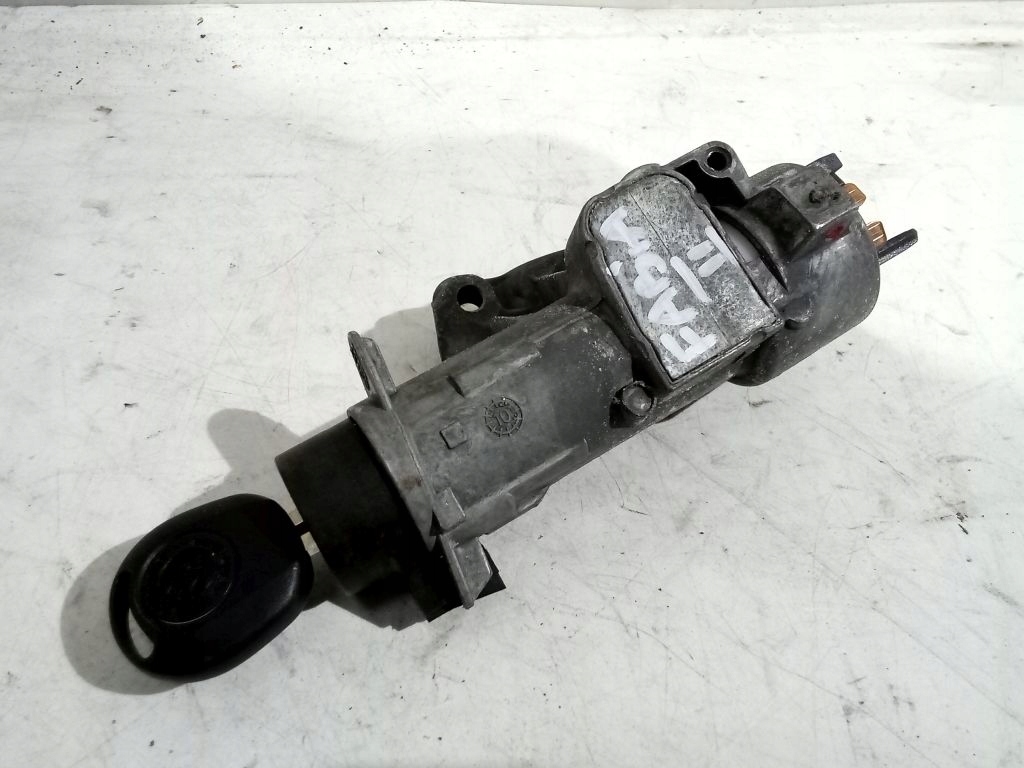 Skoda Fabia II ignition z kluczykiem 4B0905851C