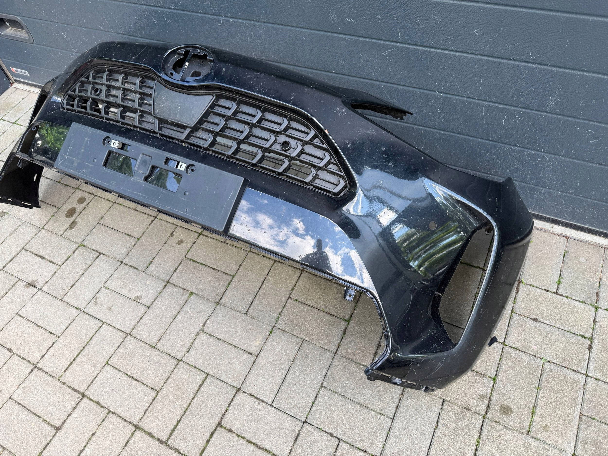 Toyota Yaris Cross 20- bumper front front