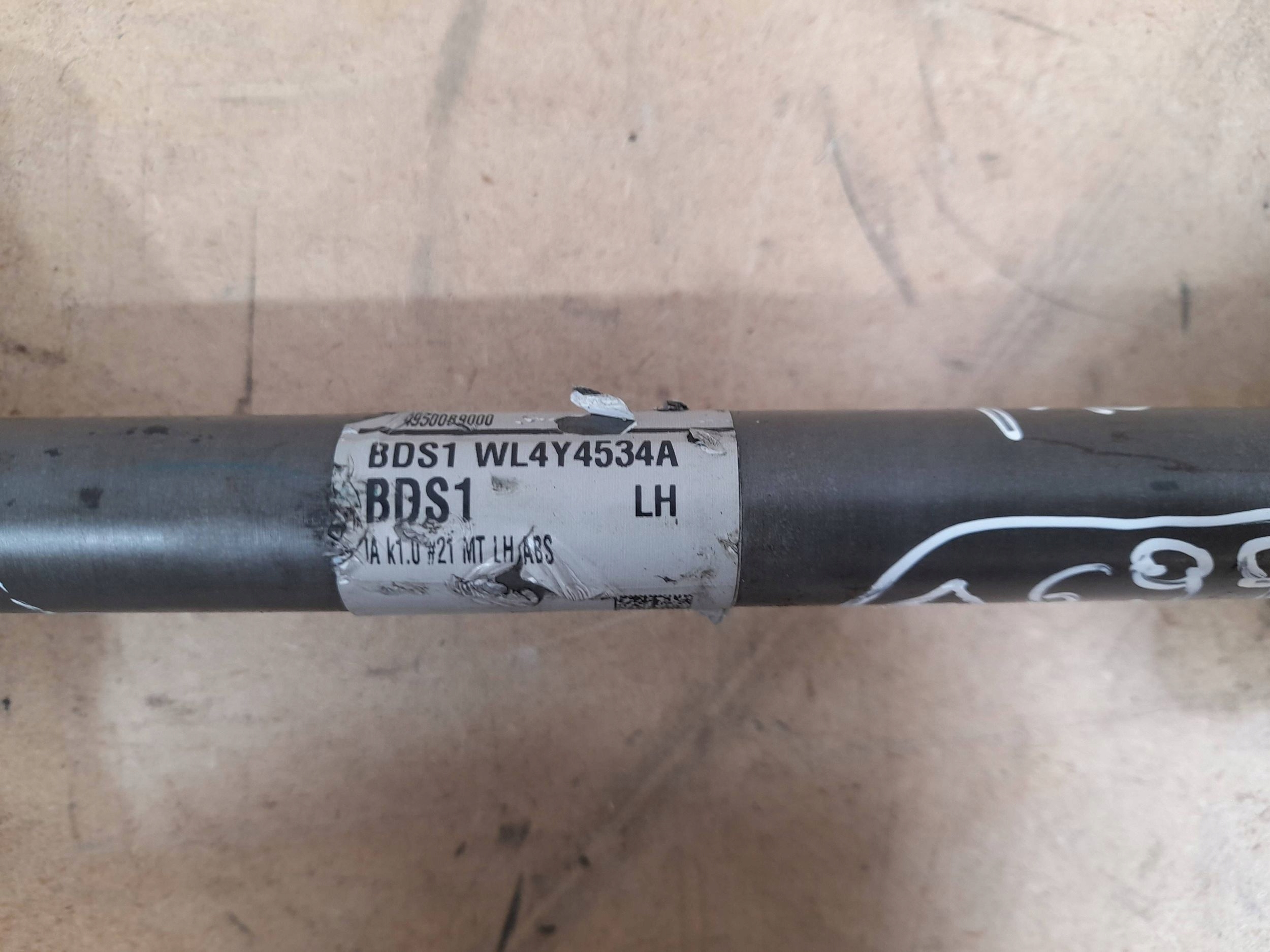 Hyundai i10 semi-axis front left 49500B9000 (A699)