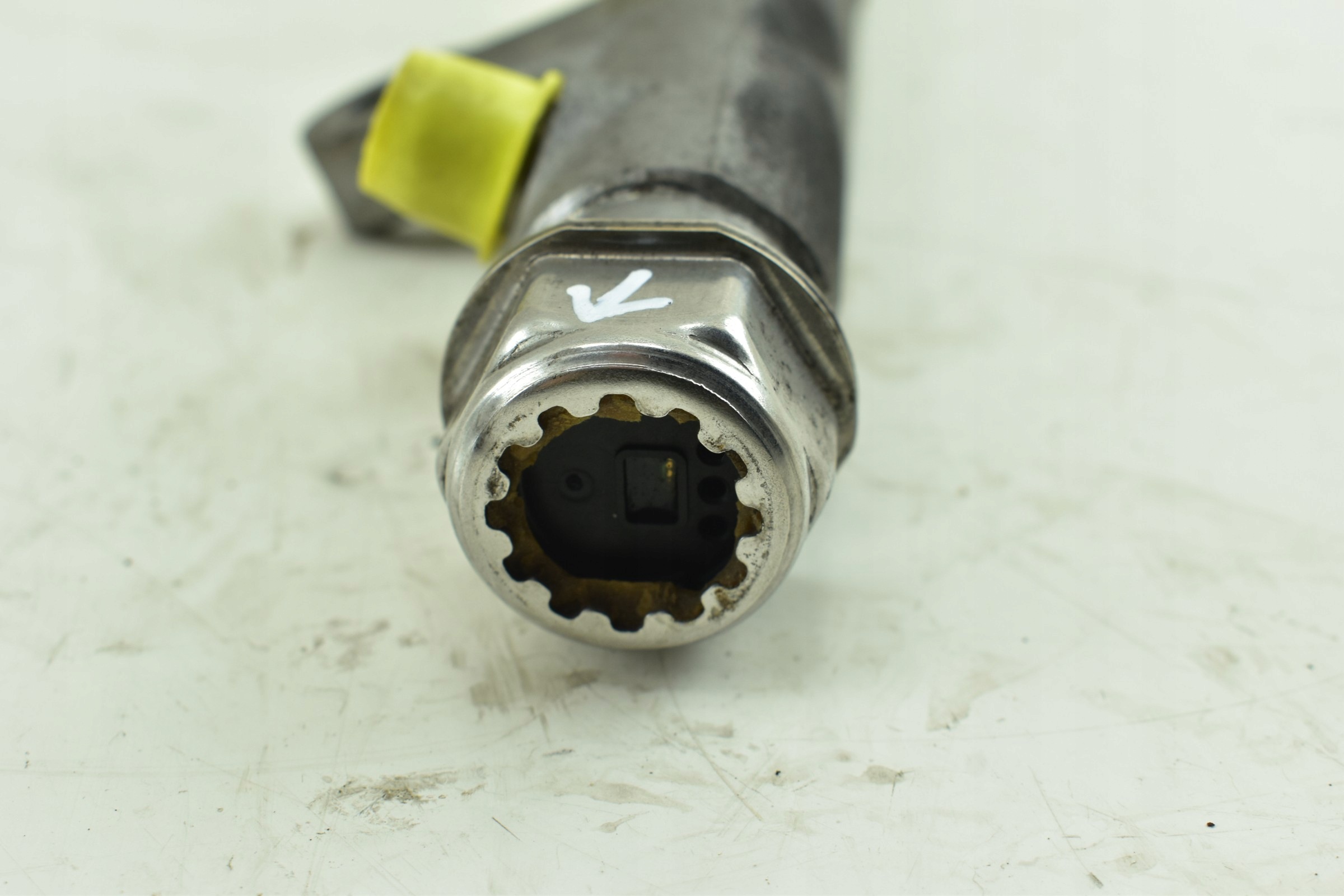 injection ramp sensor AUDI A3 8P VW PASSAT B6 2.0 TDI 03L089C 057130764H