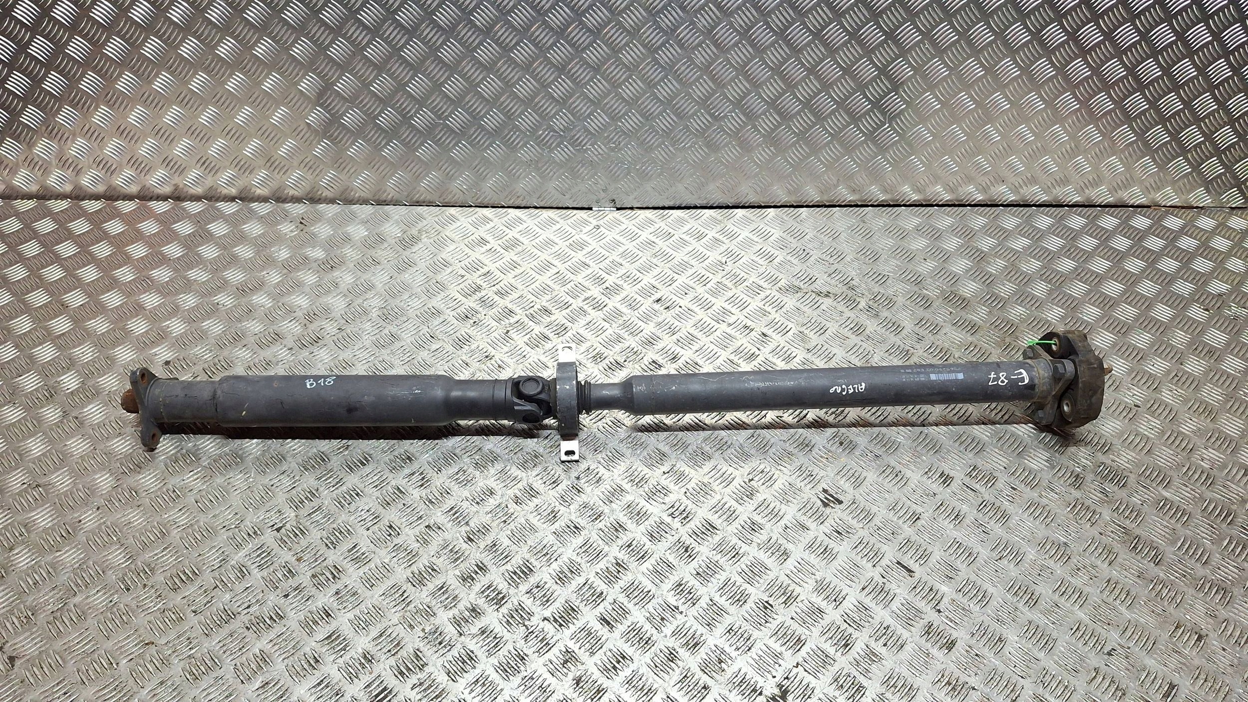 Arbre transmission KARDAN 7565290 BMW E81 E82 E87 E88 2.0D N47