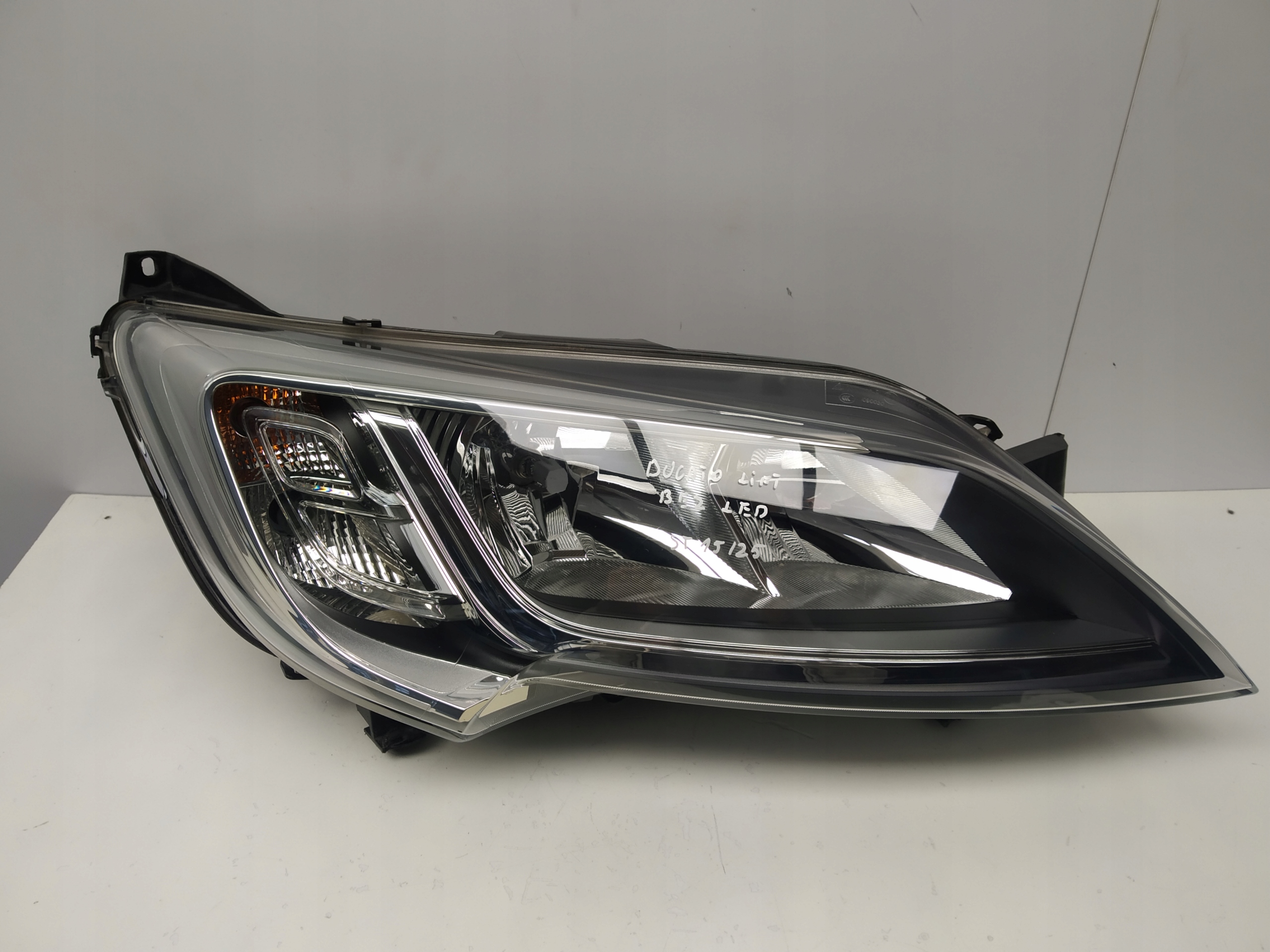 14R- Ducato III Jumper Boxer lift reflektor light front right 1394418080
