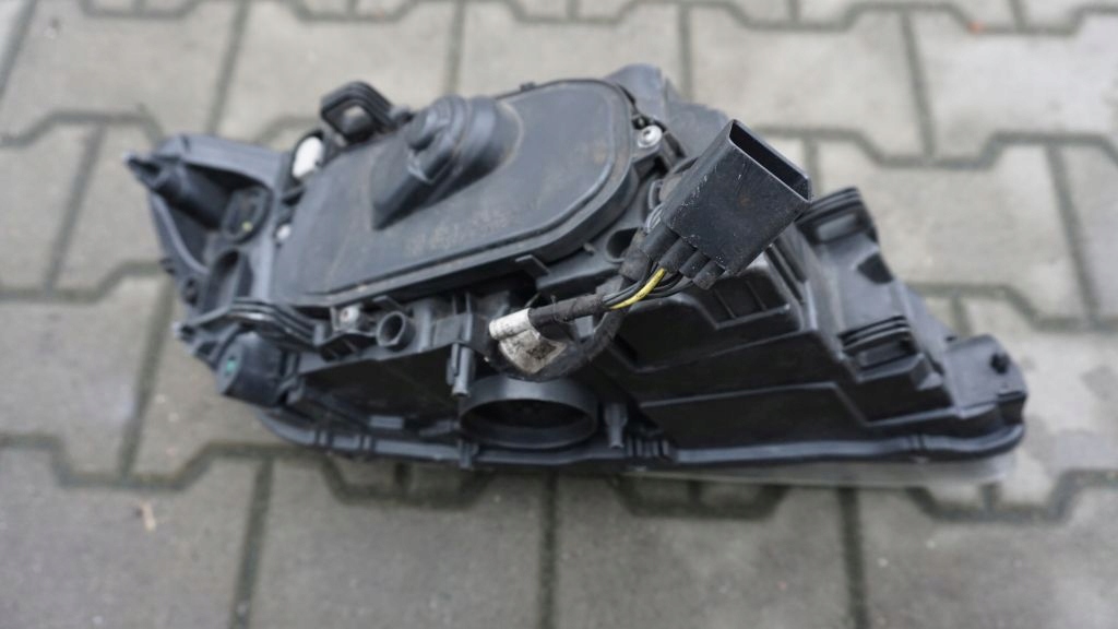 VOLVO S60 V60 LIFT - left light H7