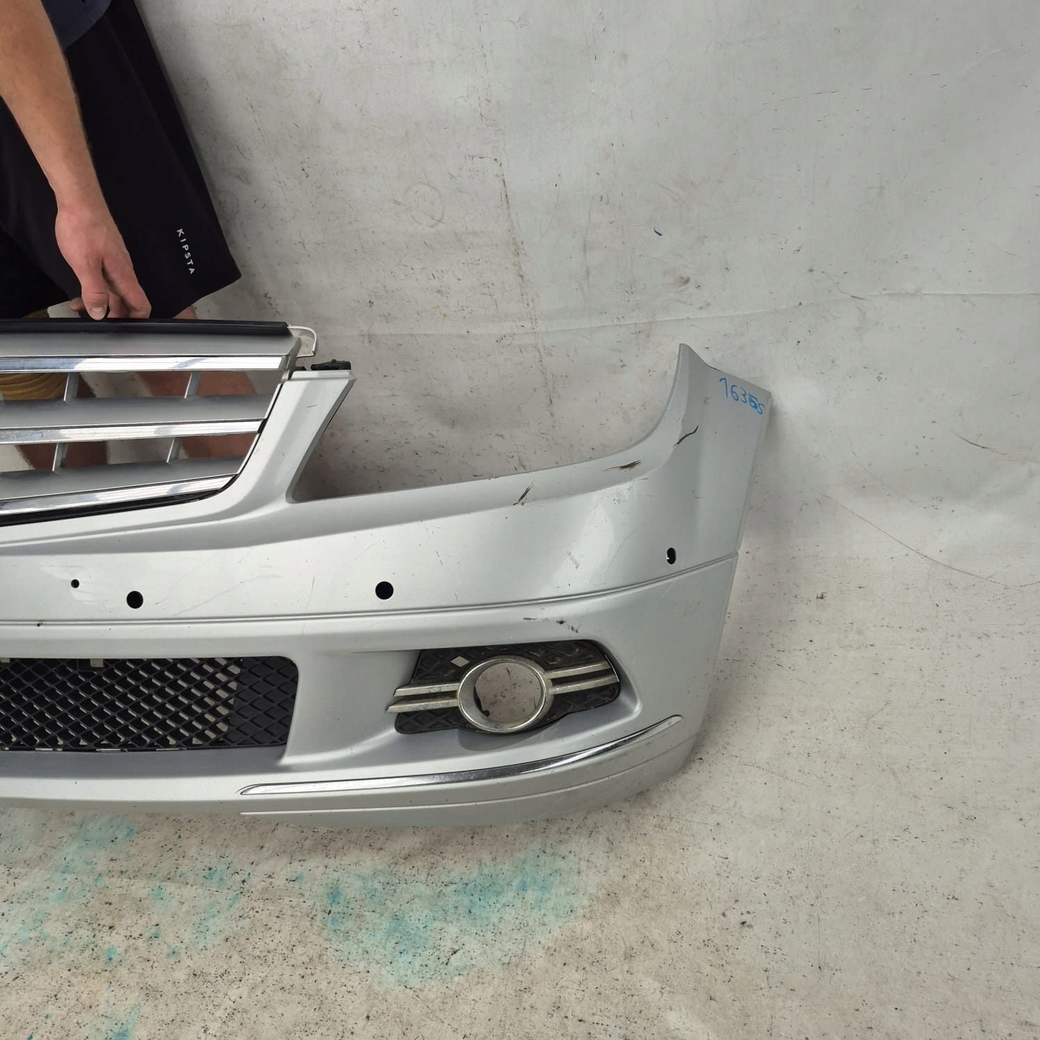 MERCEDES C KLASA W204 08-12 bumper front front PDC A2048850025