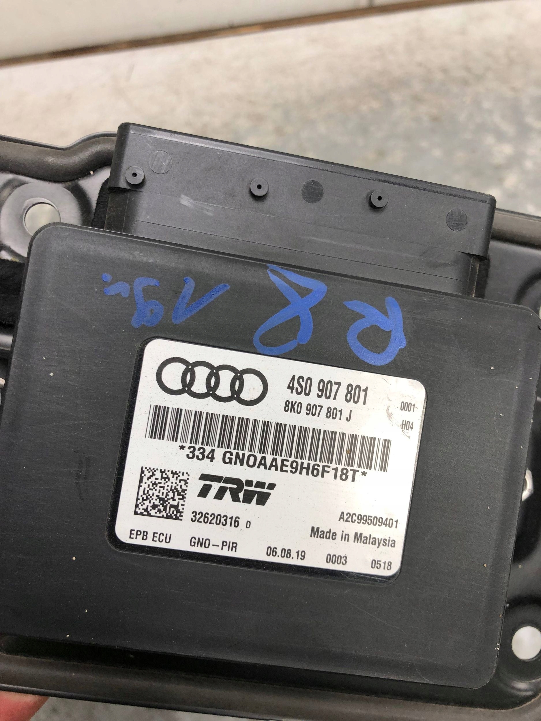module control unit electric brake AUDI R8 4S 4S0907801