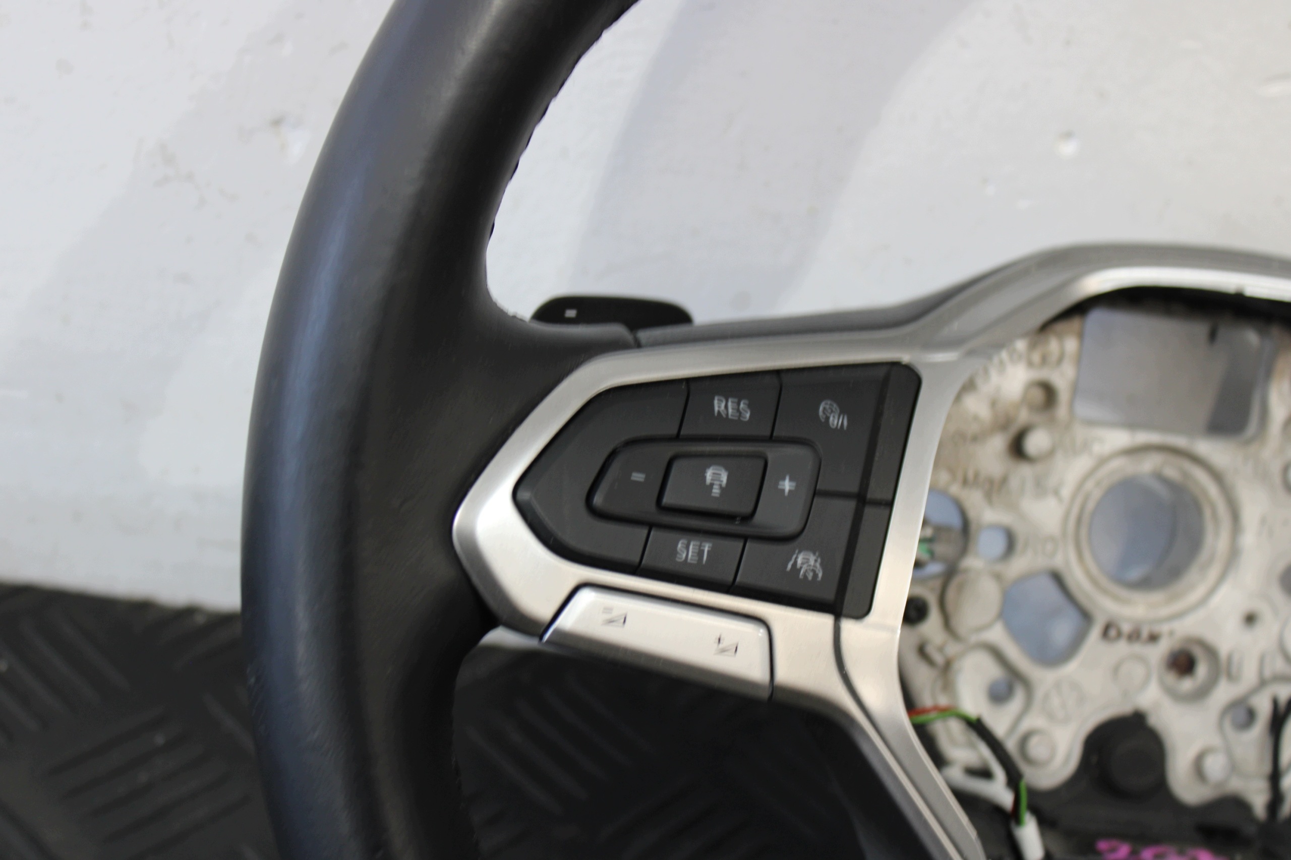 steering wheel, MULTIFUNKCJA with shifting VW TAIGO 2G7 R-LINE