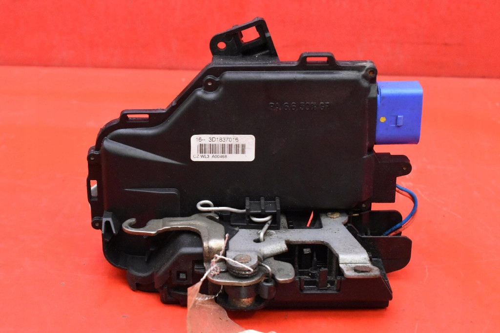 lock door right front front EU 3D1837016 SKODA OCTAVIA 2 II HB 04-08