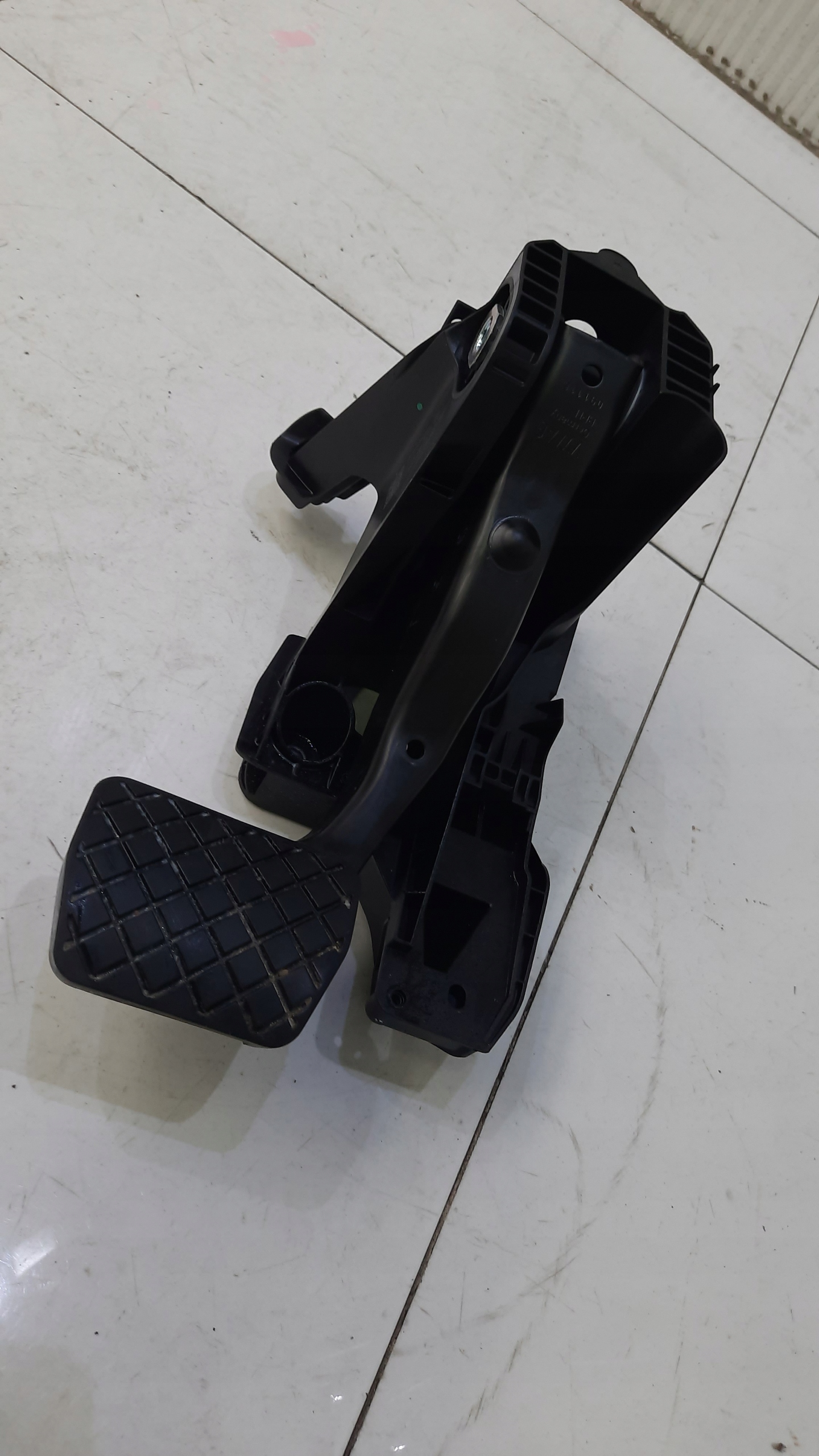 SEAT ATECA ПЕДАЛЬ ТОРМОЗА 5Q1723058BH