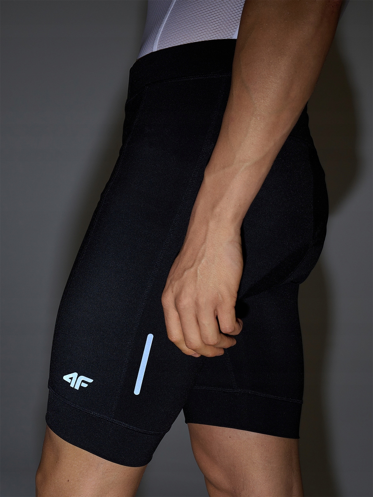 4F cyklistické kraťasy 4F WSS25TFSTM030 černé