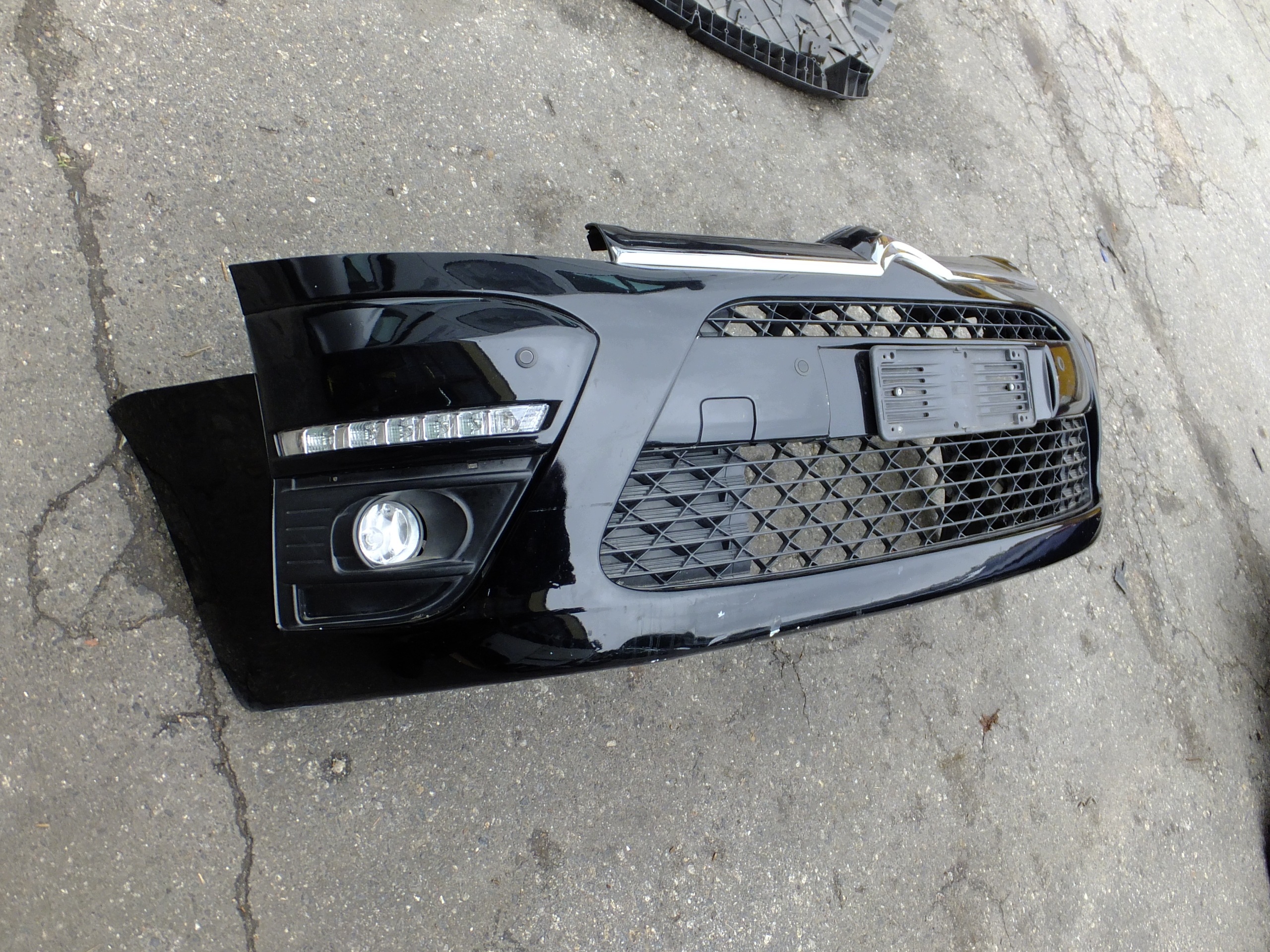 bumper front complete citroen c4 picasso and 2011r