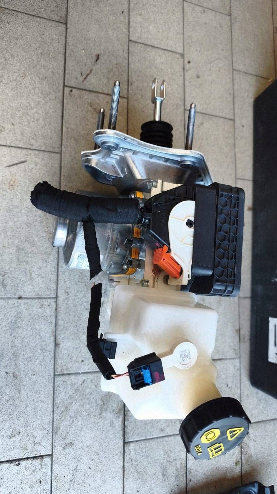 servo brake pump ABS Renault Clio VI 476608743R