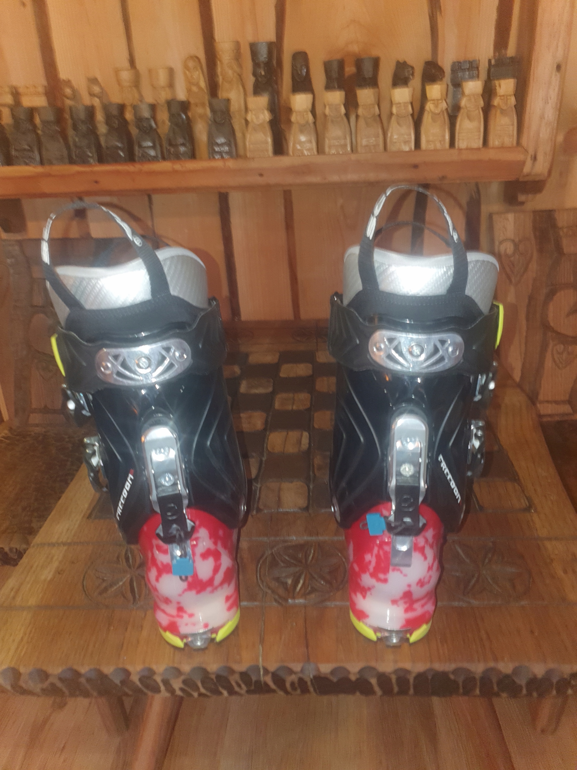 Scarpa Freedom SL Scarlet damskie tour-freeride flex 120 nr.25 eu 40 Długość wkładki 250 mm