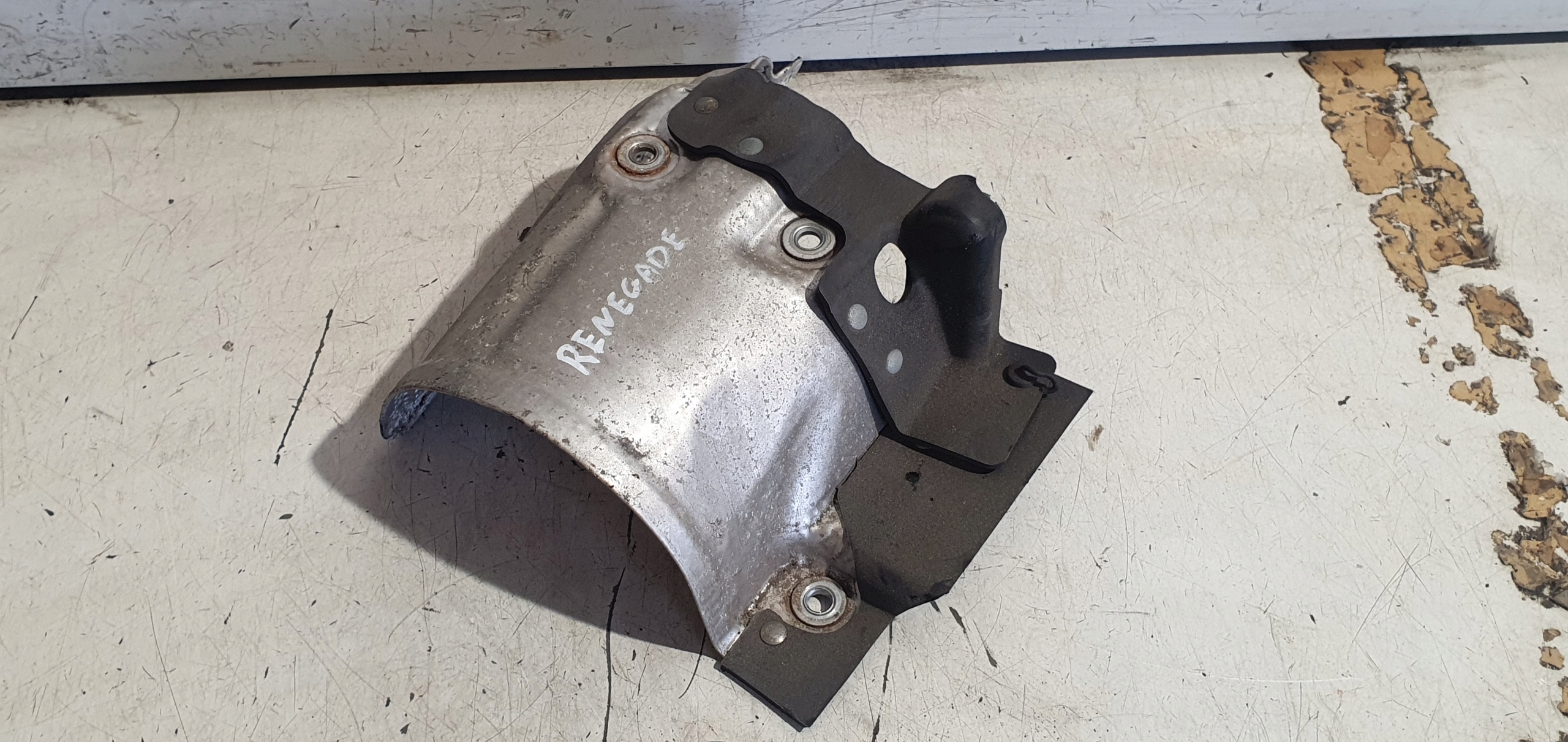 JEEP RENEGADE OSLONA TERMICZNA TURBOSPREZARKI 1 6