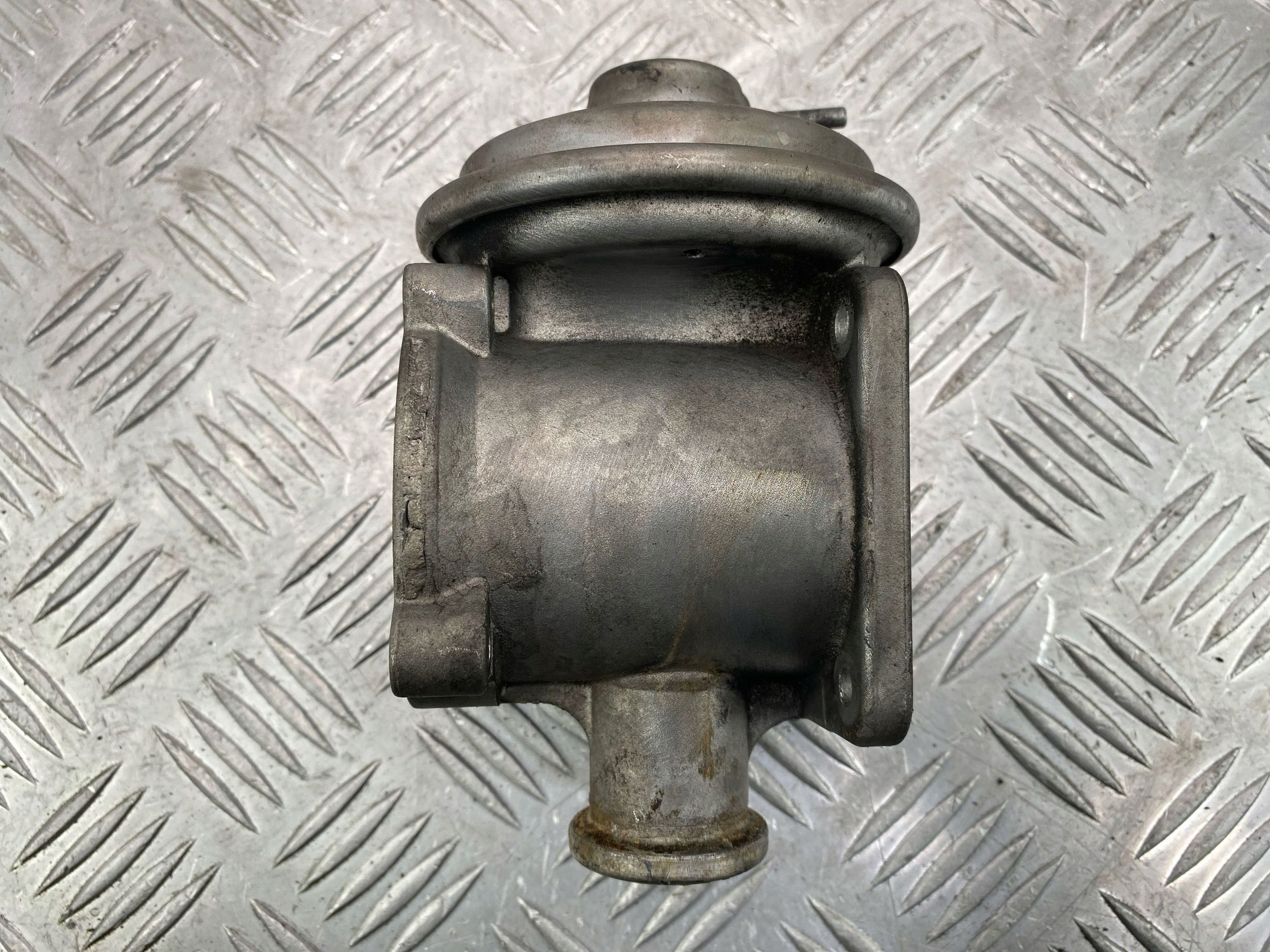 BMW X5 E70 35D 3.0 EGR valve 7804351 M57 306D5