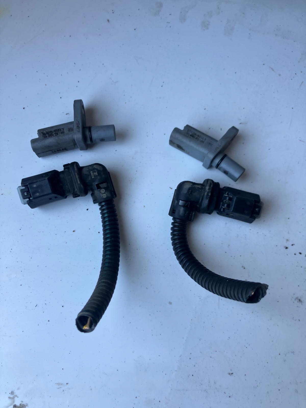 sensor ABS rear part PEUGEOT 308 II connecting spoiler 9800038580