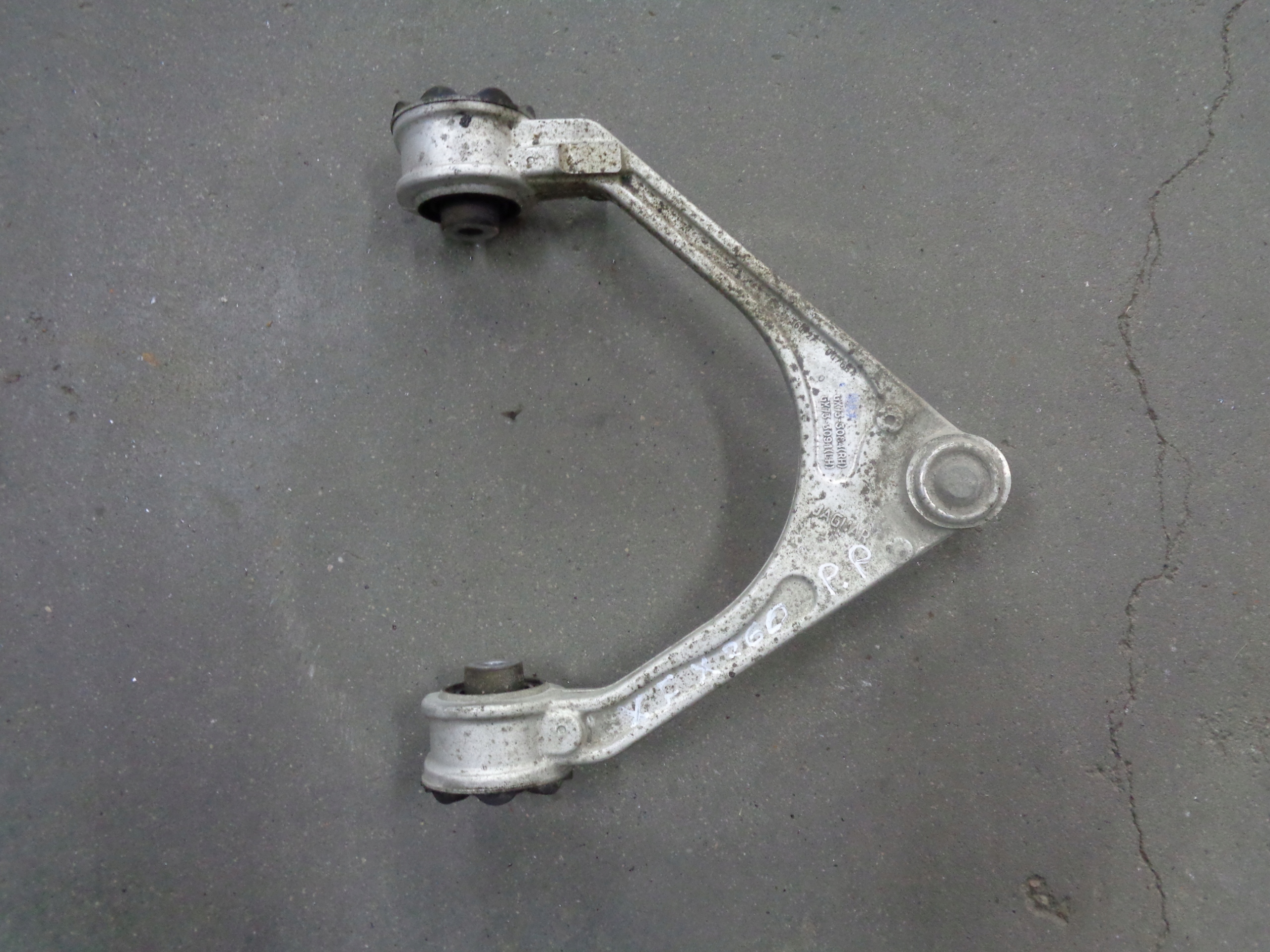arm front left right JAGUAR XF II X260 2.0 D