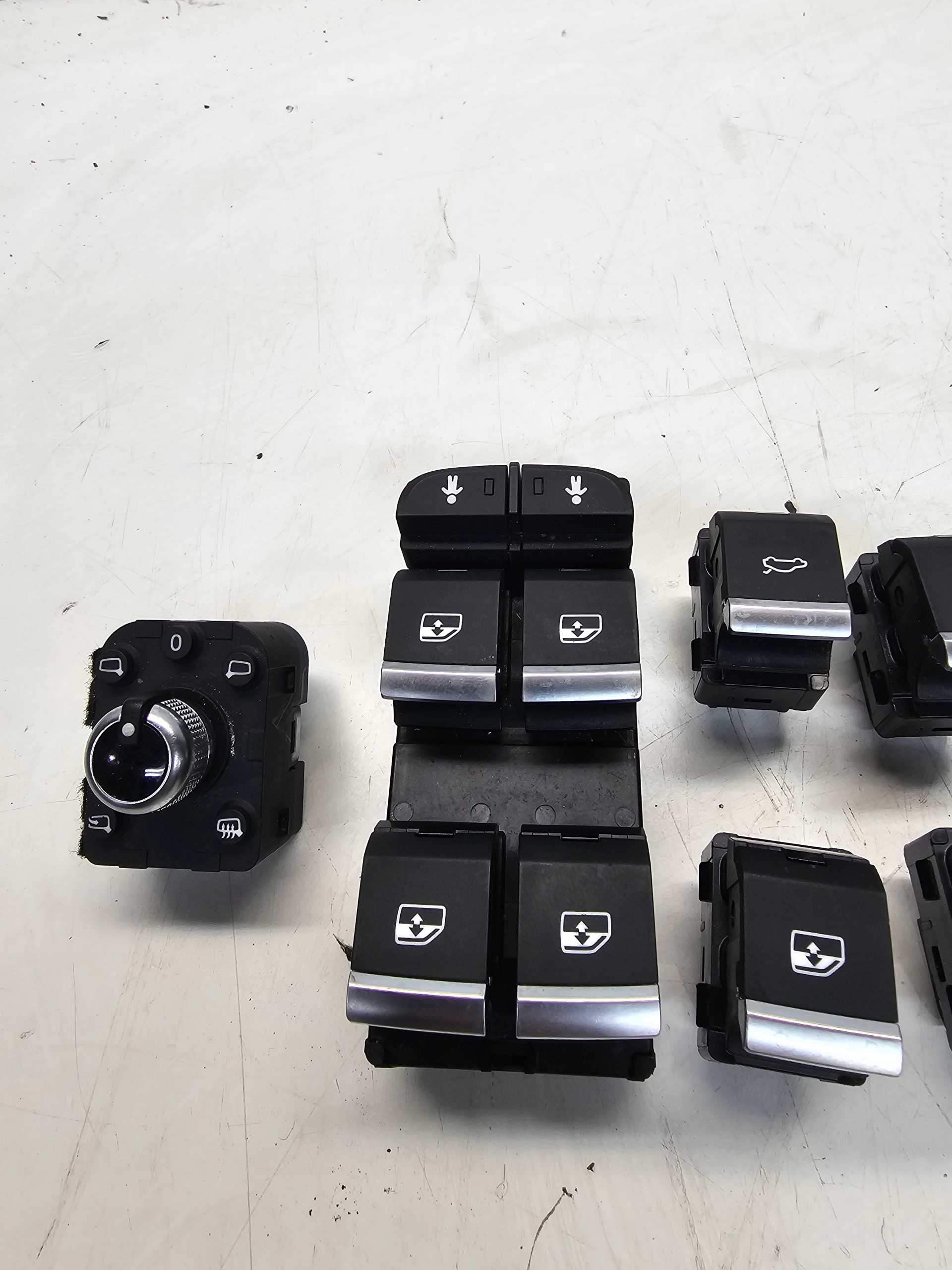 switch switch of the window AUDI A4 B9 A5 8W Q7 4M 4M0959851B KOMPLET