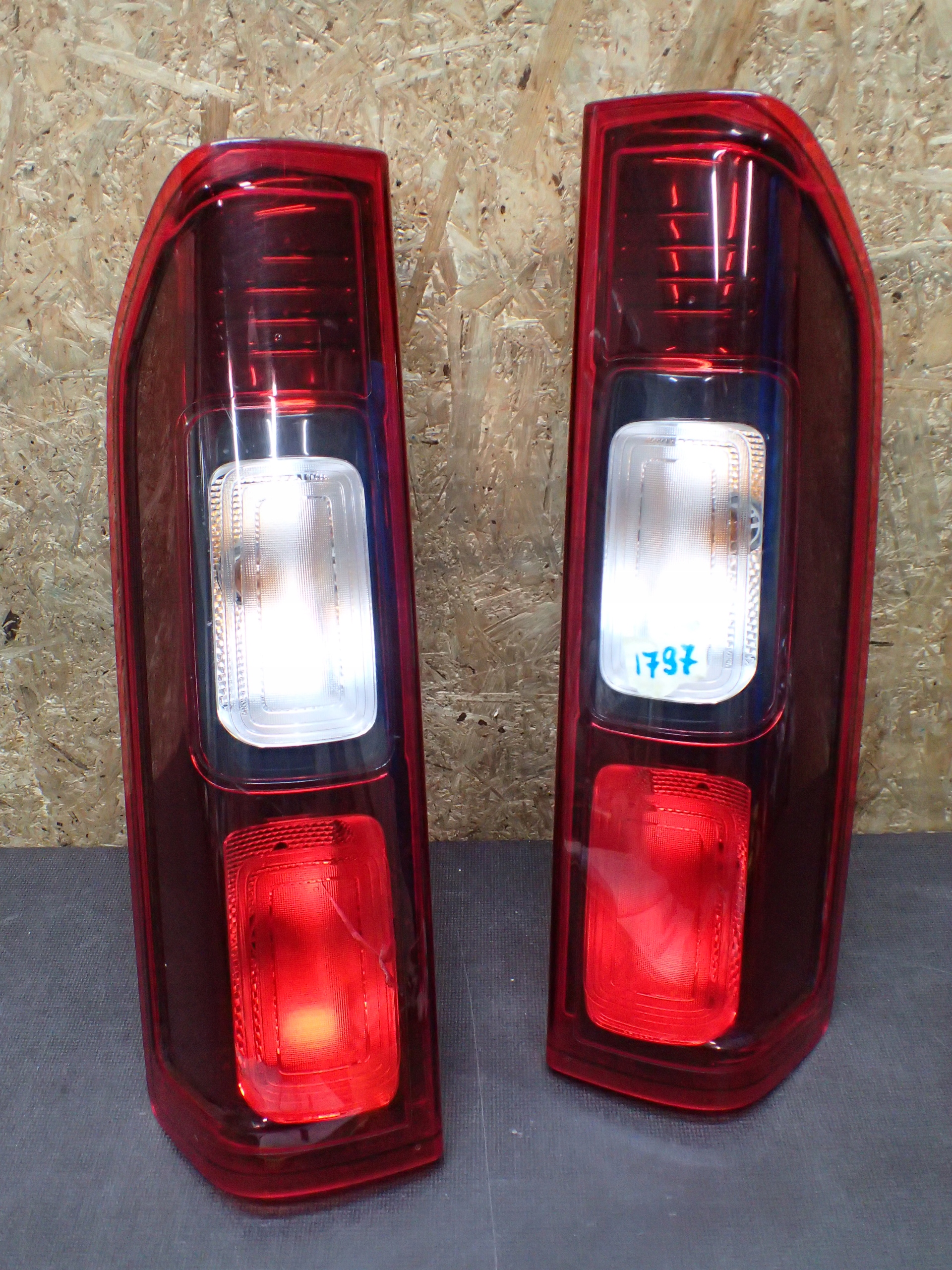 LIGHT LIGHTS REAR PART RENAULT TRAFIC OPEL VIVARO 14