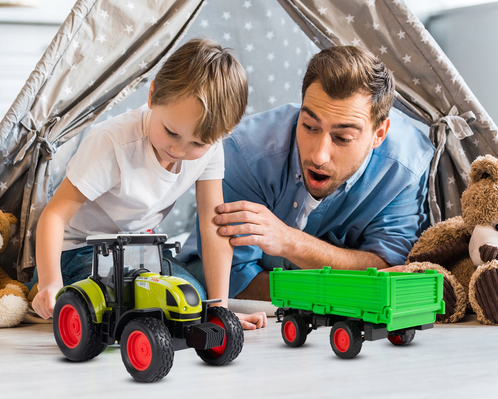 FARMÁŘSKÝ ZEMĚDĚLSKÝ TRAKTOR S INTERAKTIVNÍMI POHONY PŘÍVĚSU SVĚTELNÝ ZVUK Věk dítěte 3 roky +