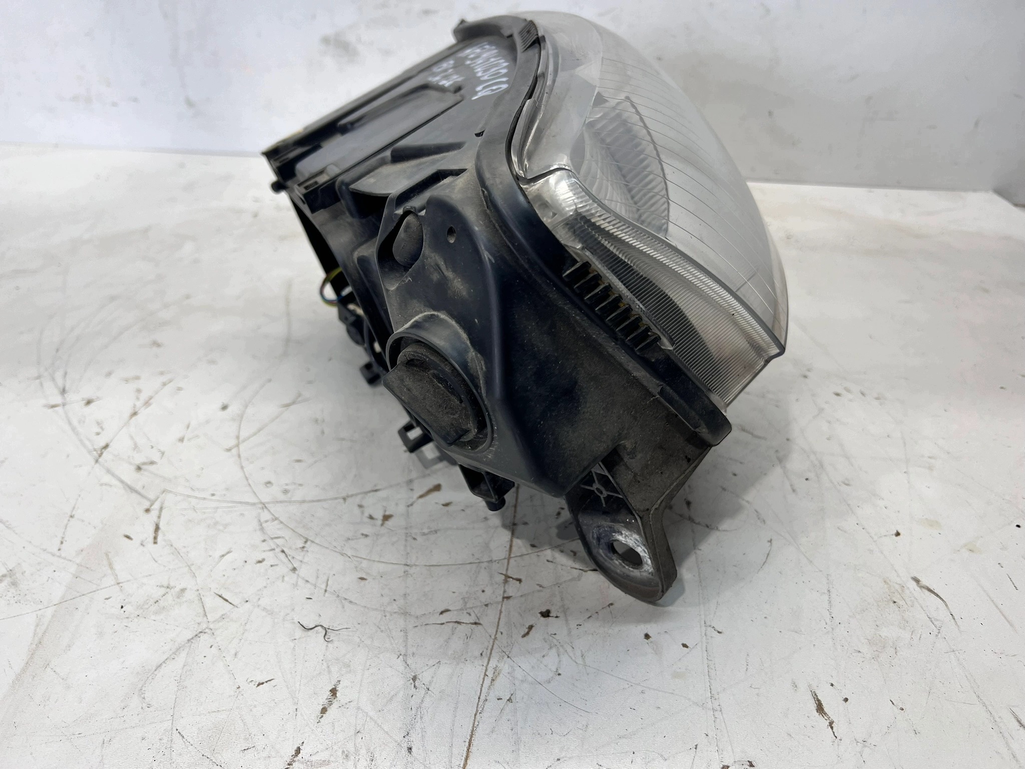 REFLEKTOR right front XENON AUDI A6 C6 4F0941030CQ EU 36/26