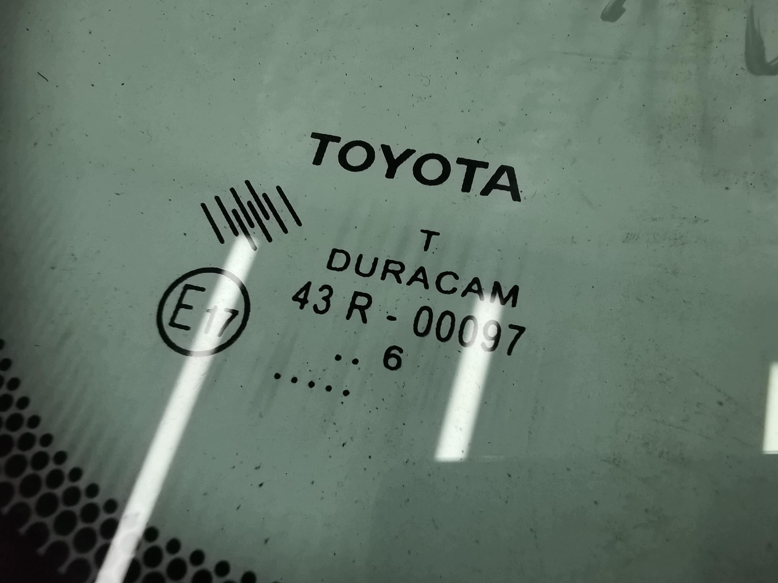 window right front front TOYOTA VERSO 09-18 / 43R-00097