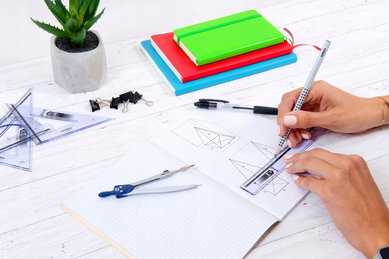 MemoBe Ekierka przezroczysta 16cm 45 stopni Pratel Bohater / Bajka brak