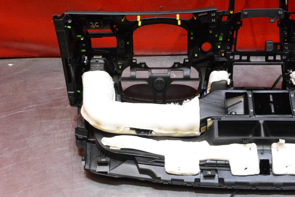 dashboard instrument panel console cockpit airbag EU HYUNDAI I30 2 II GD 12-15