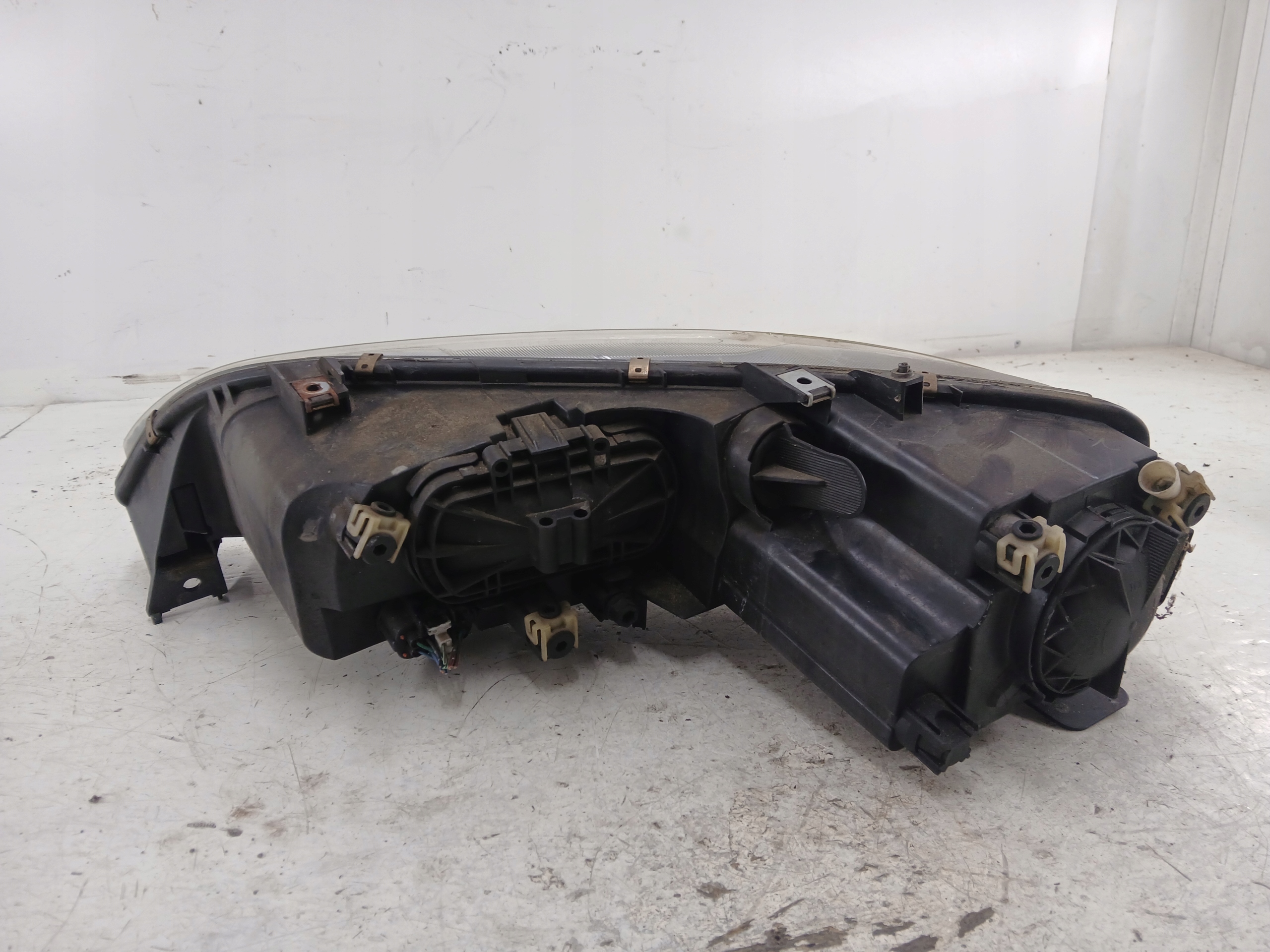 MAZDA 6 GG light right front CIEMNA