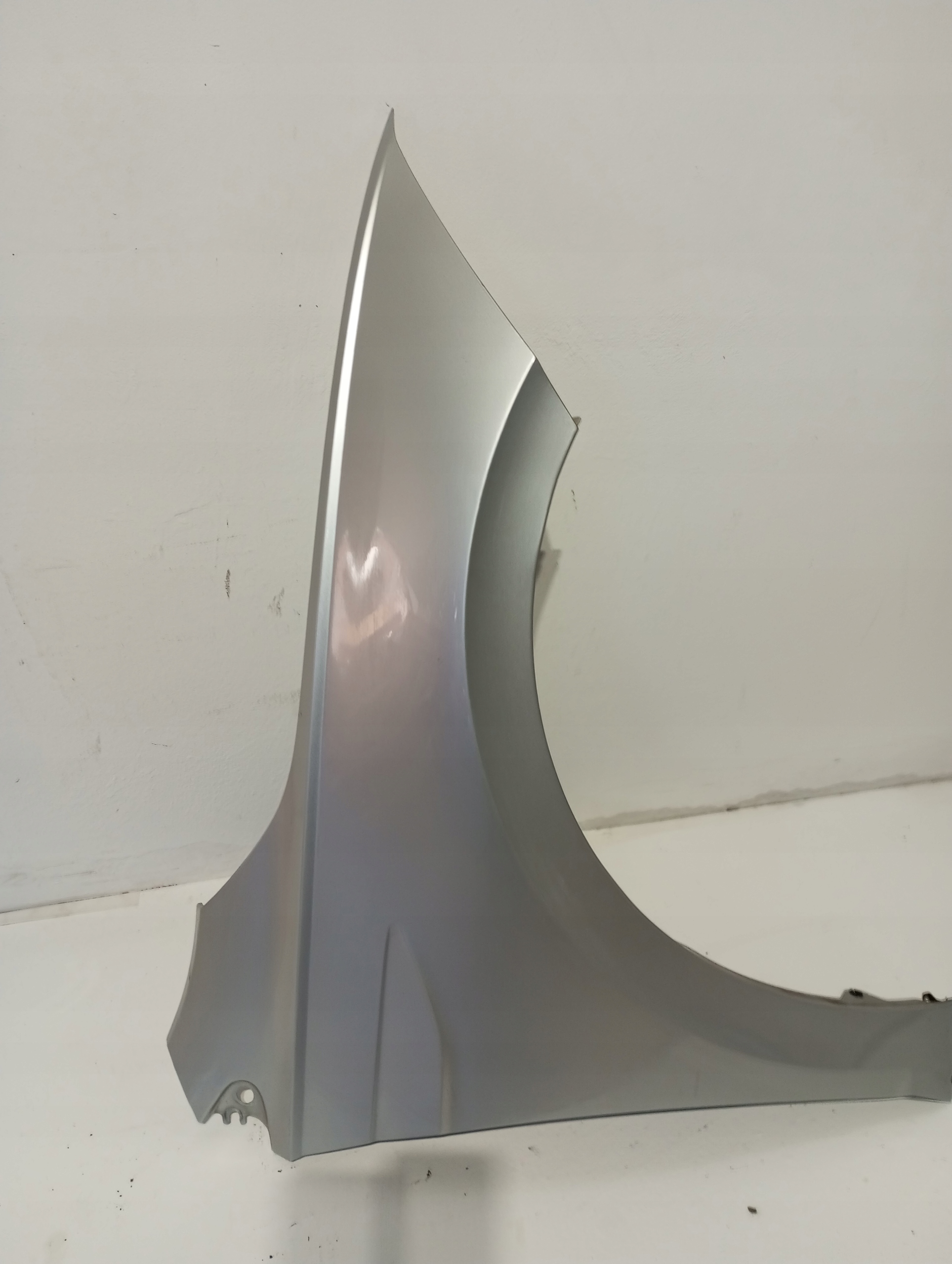 fender right VW POLO 2G0